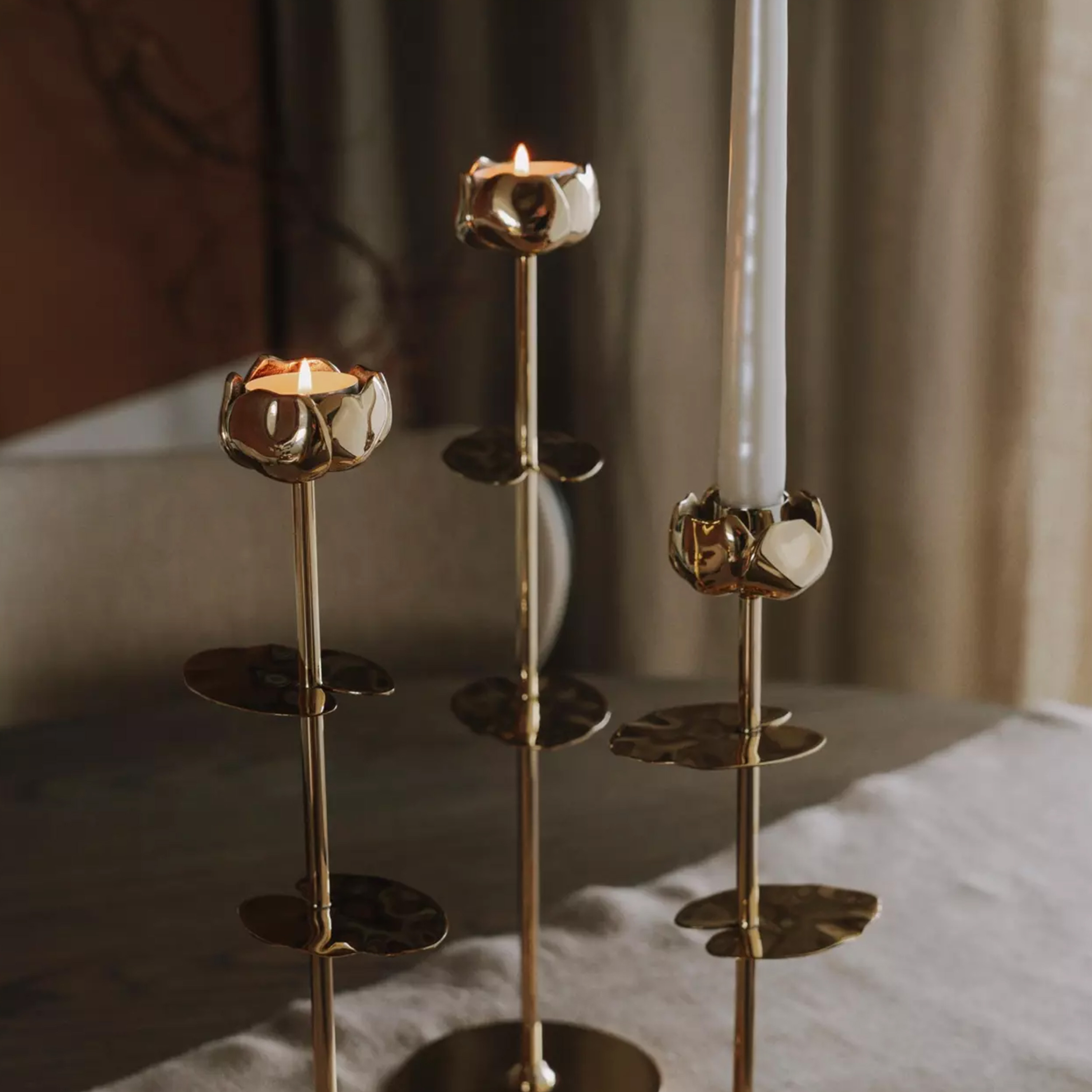 Hilke Collection Ninfea Alta Ljusstake Mässing 30cm