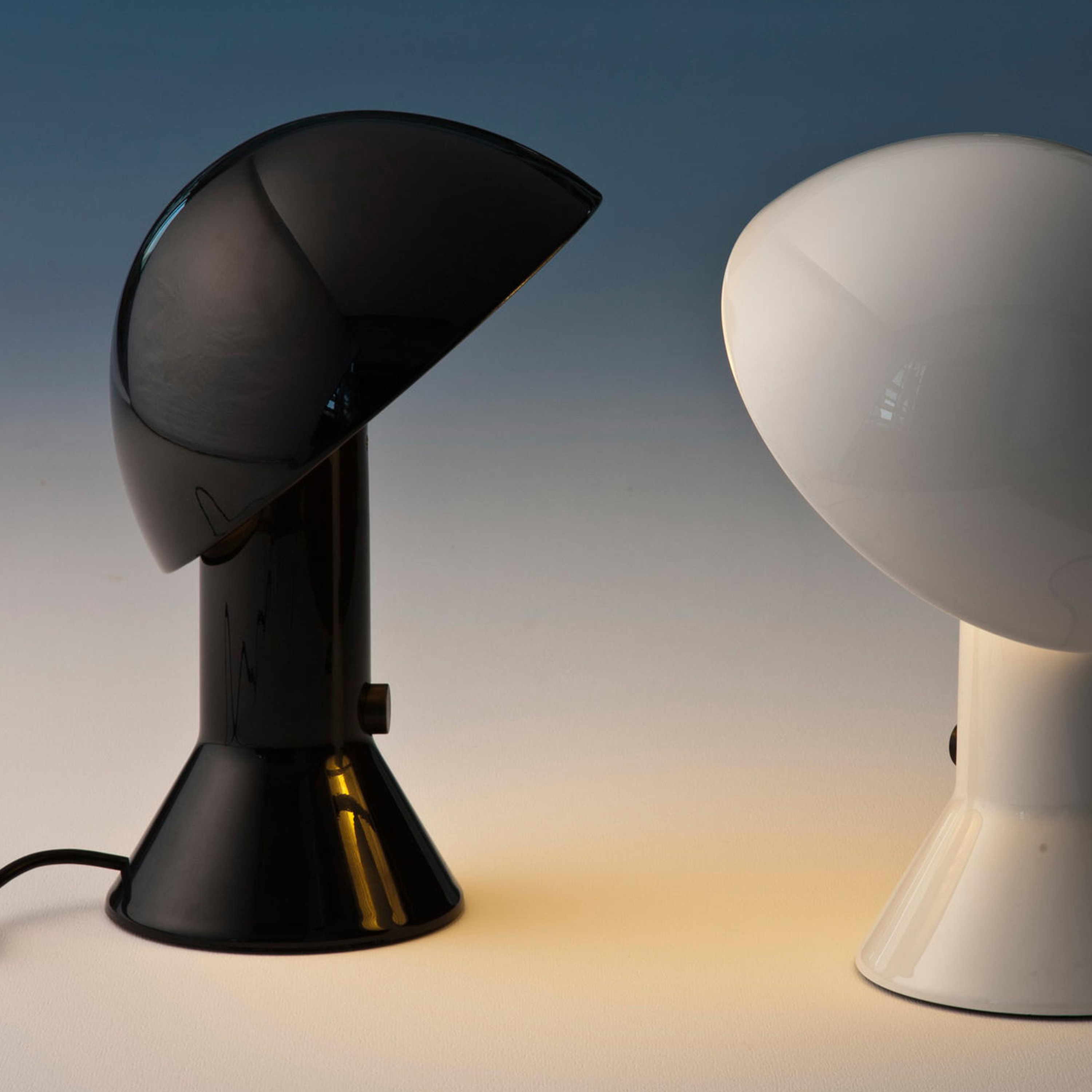 Martinelli Luce Elmetto Tischlampe Schwarz