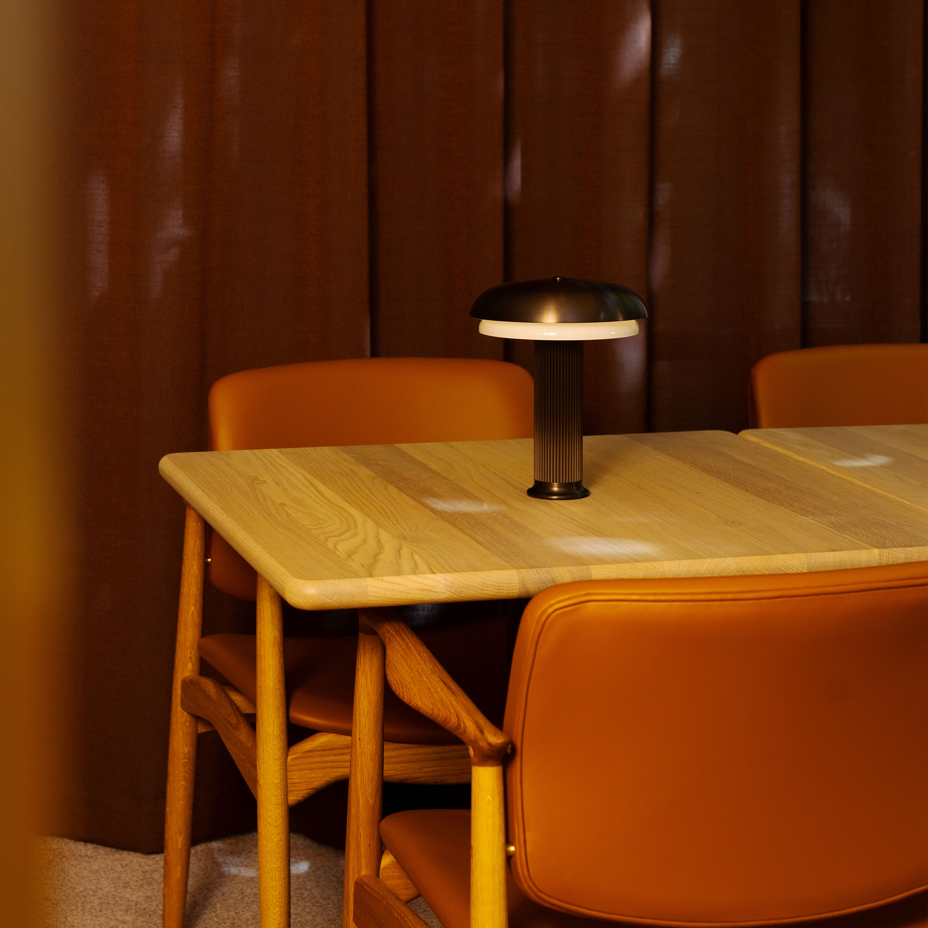 LYFA Noote Portabel Bordslampa Bronze 20cm