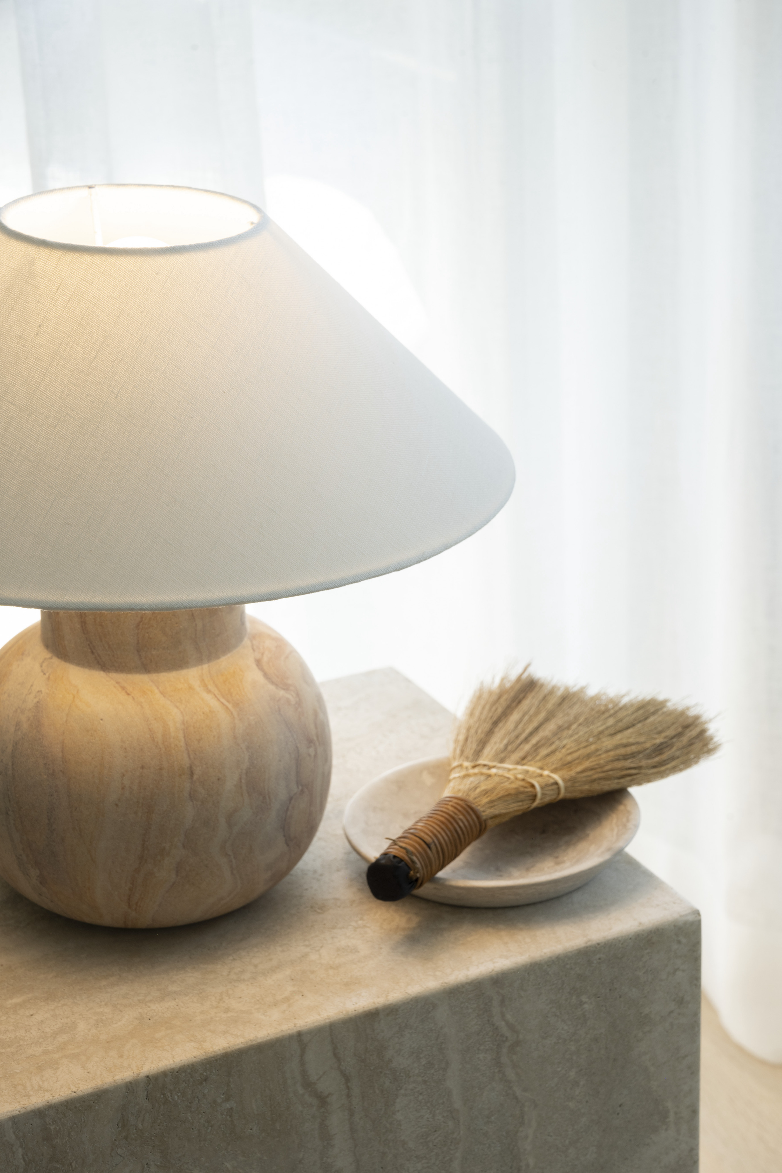 Watt &amp; Veke Pella Lampfot Sandstone 23cm