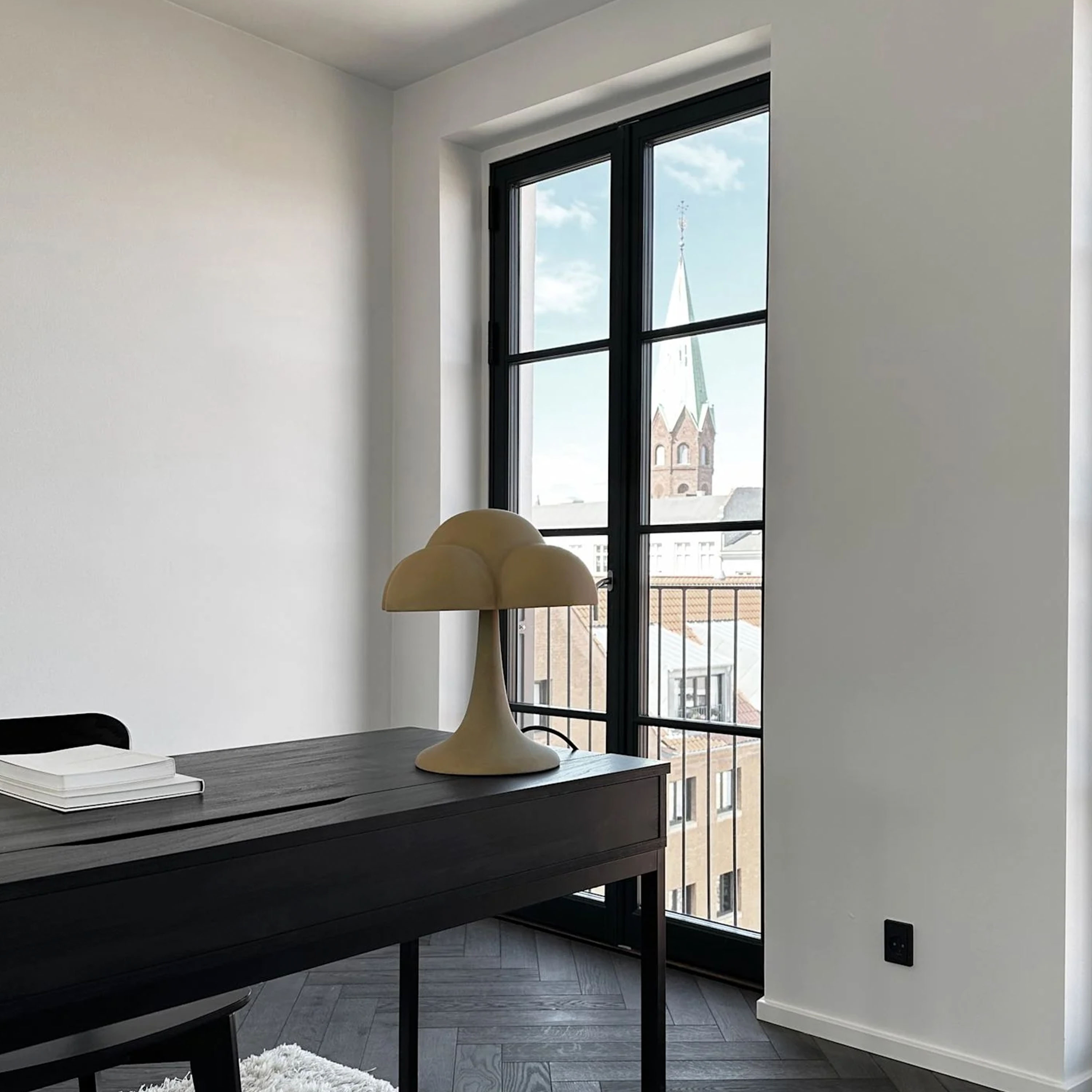 101 Copenhagen Fungus Tischlampe Sand