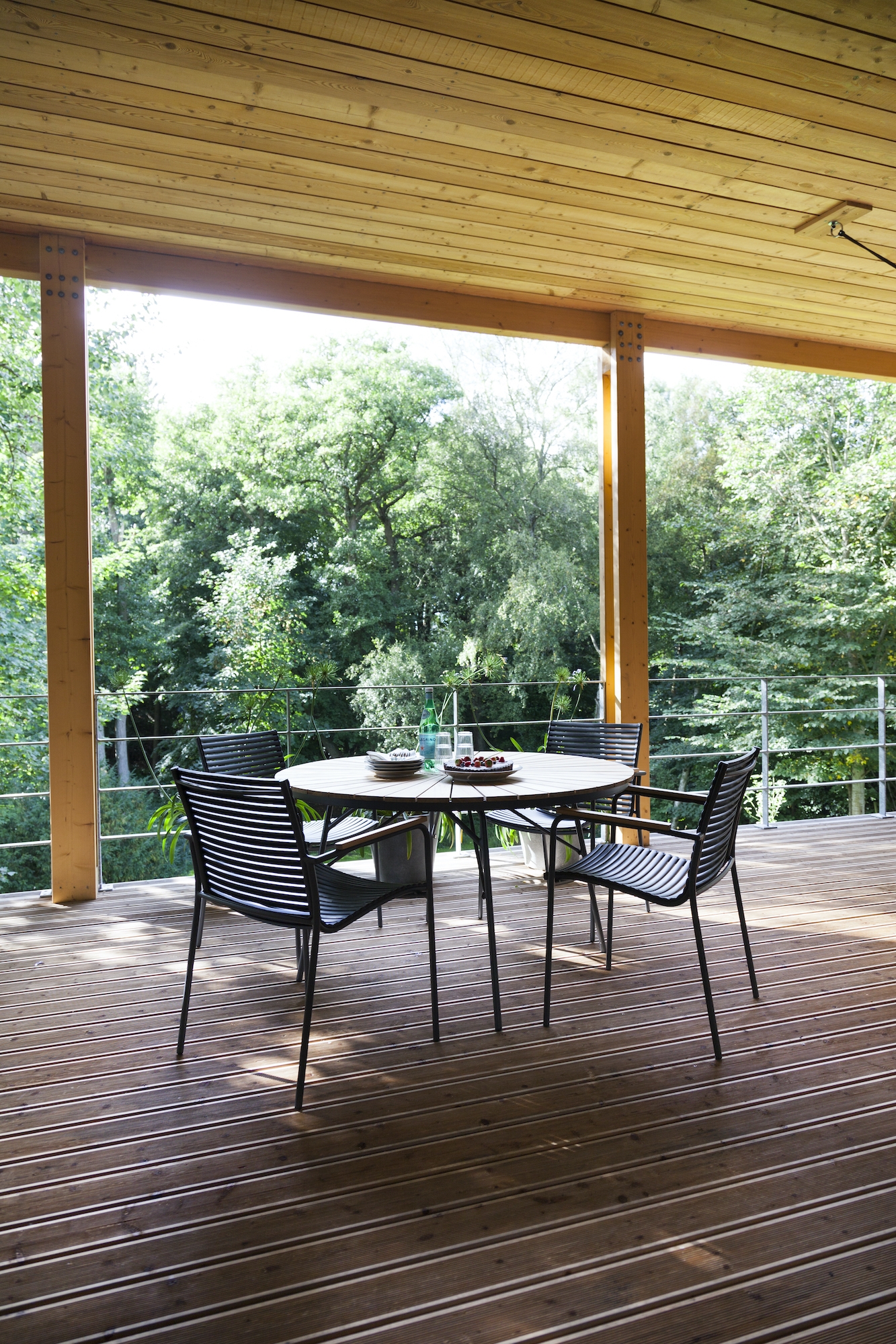 Cinas Ellen Ruokapöytä Antrasiitti Ø110