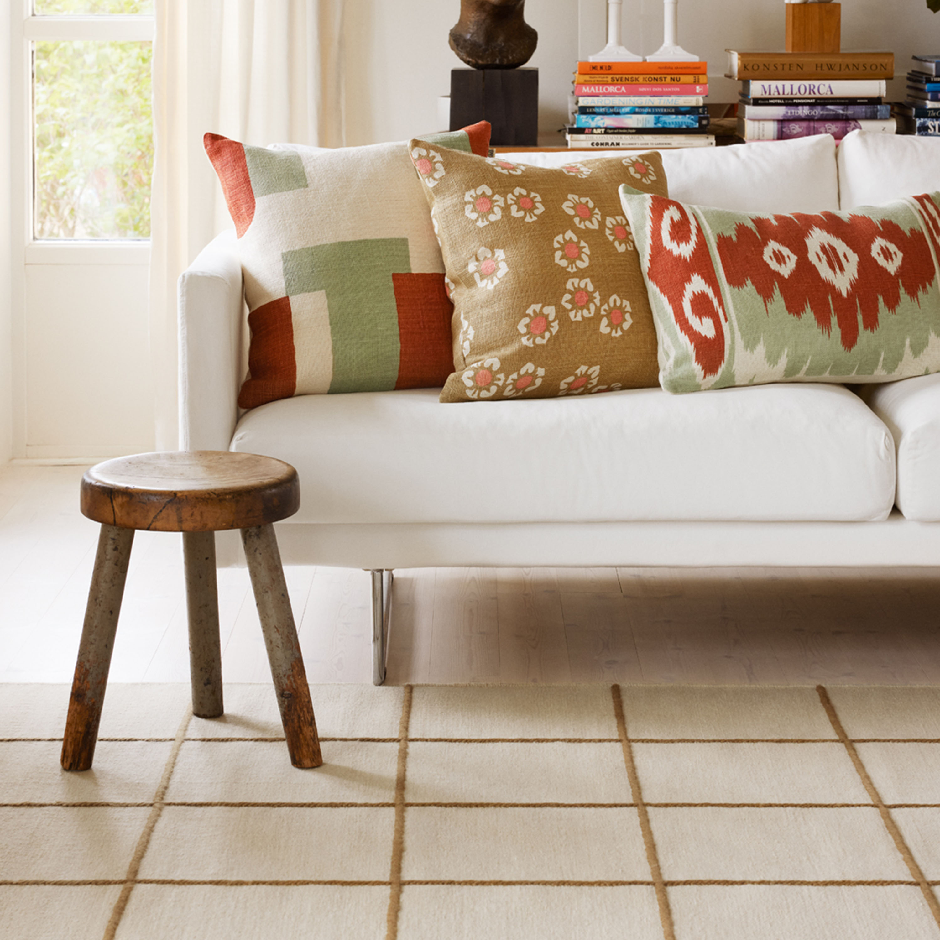 Chhatwal &amp; Jonsson Laya Putevar Lin Aqua/Apricot Orange 50x50