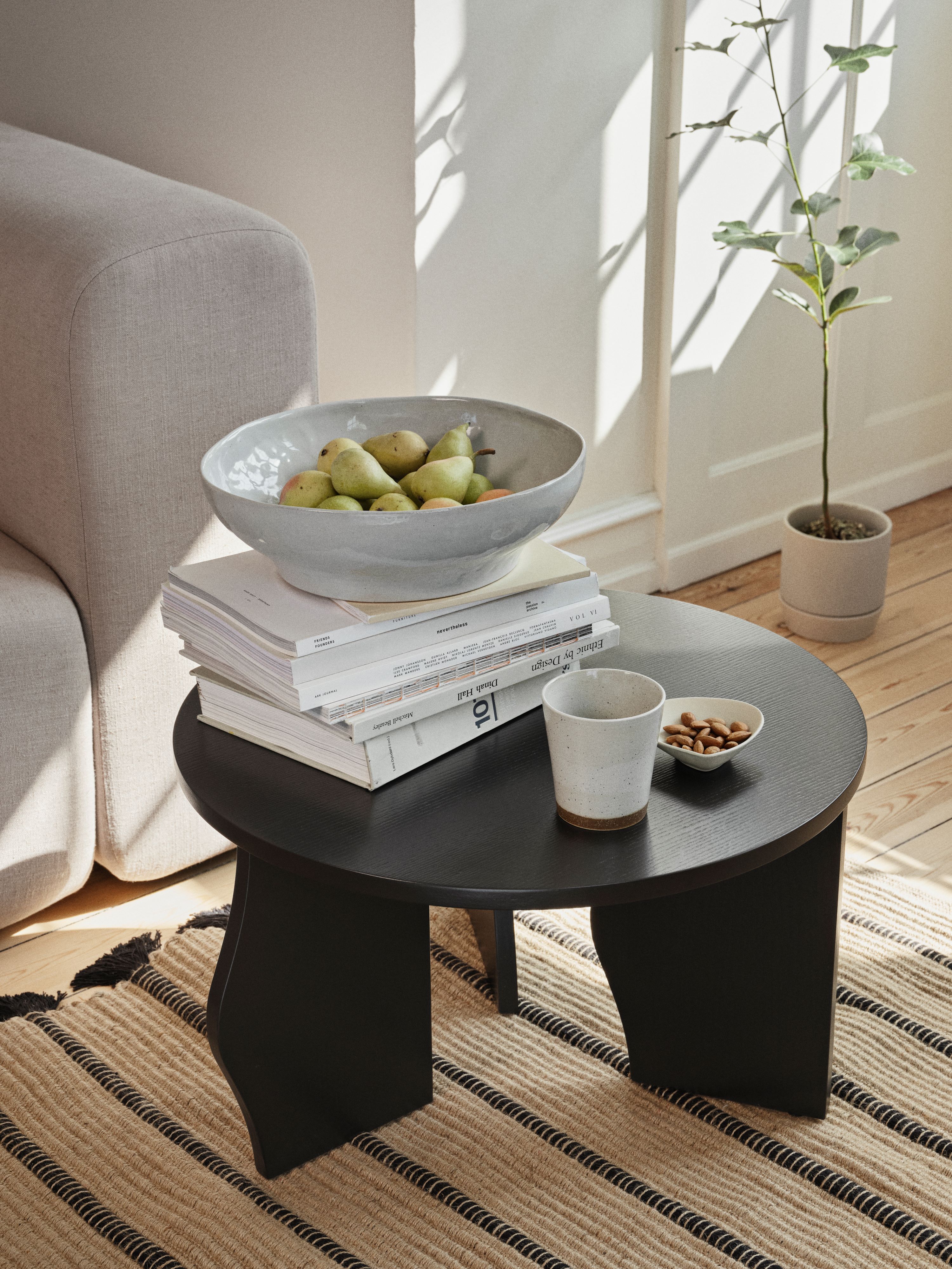 Broste Copenhagen Brook Soffbord Black Ø60
