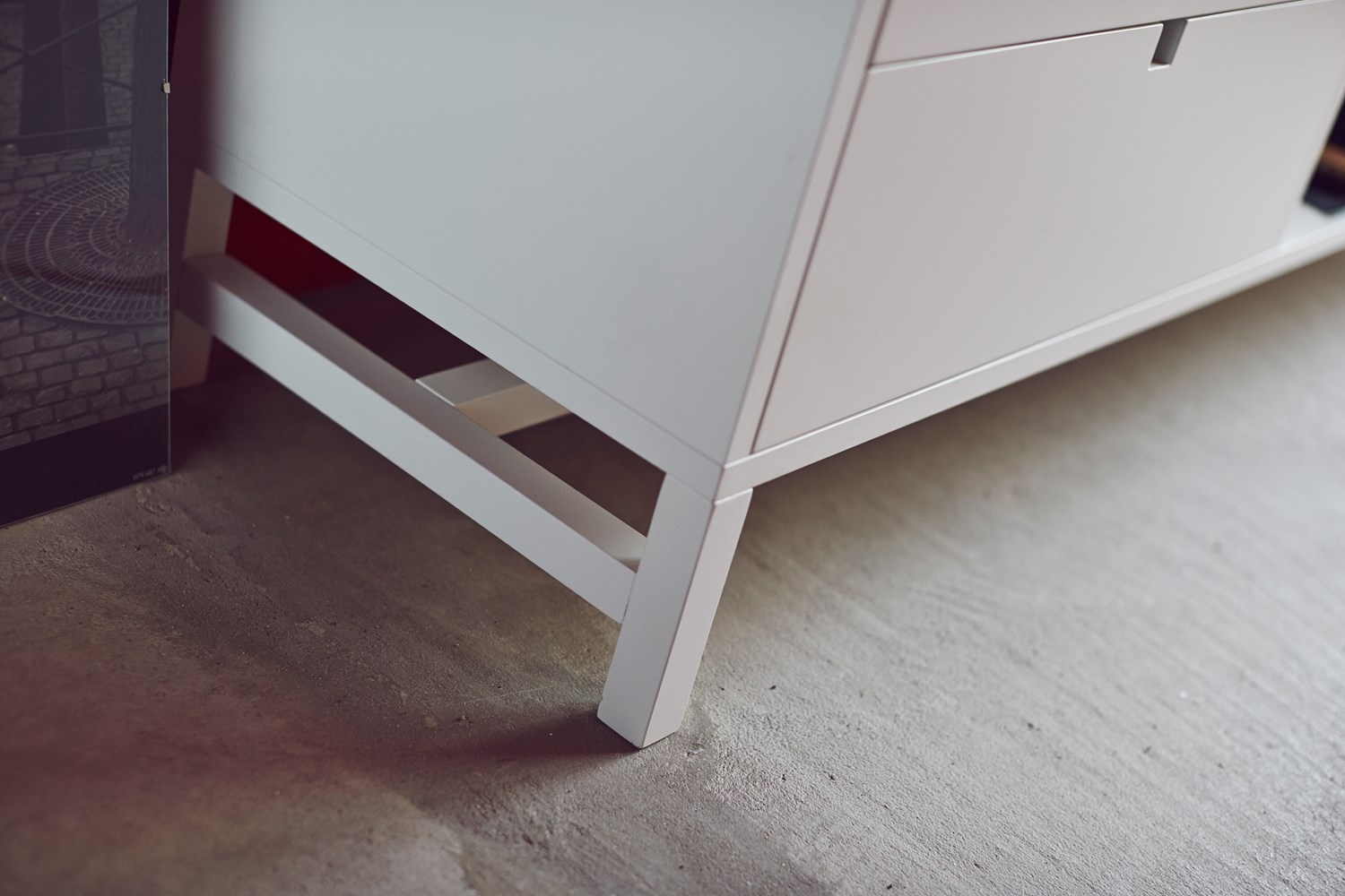 Mavis Falsterbo Vitrinskåp Vit 127cm