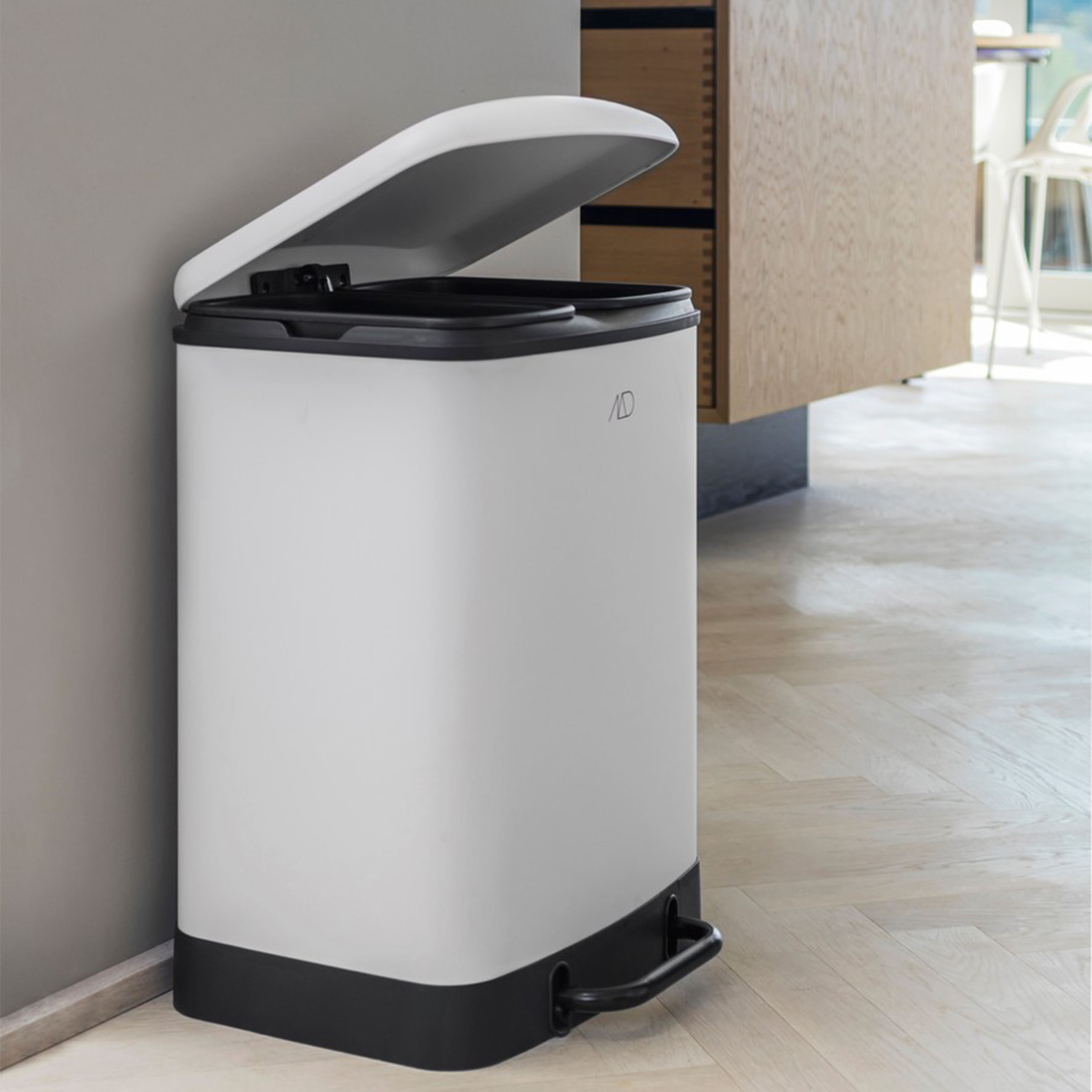 Mette Ditmer Wonda Recycle Treteimer Offwhite 50cm