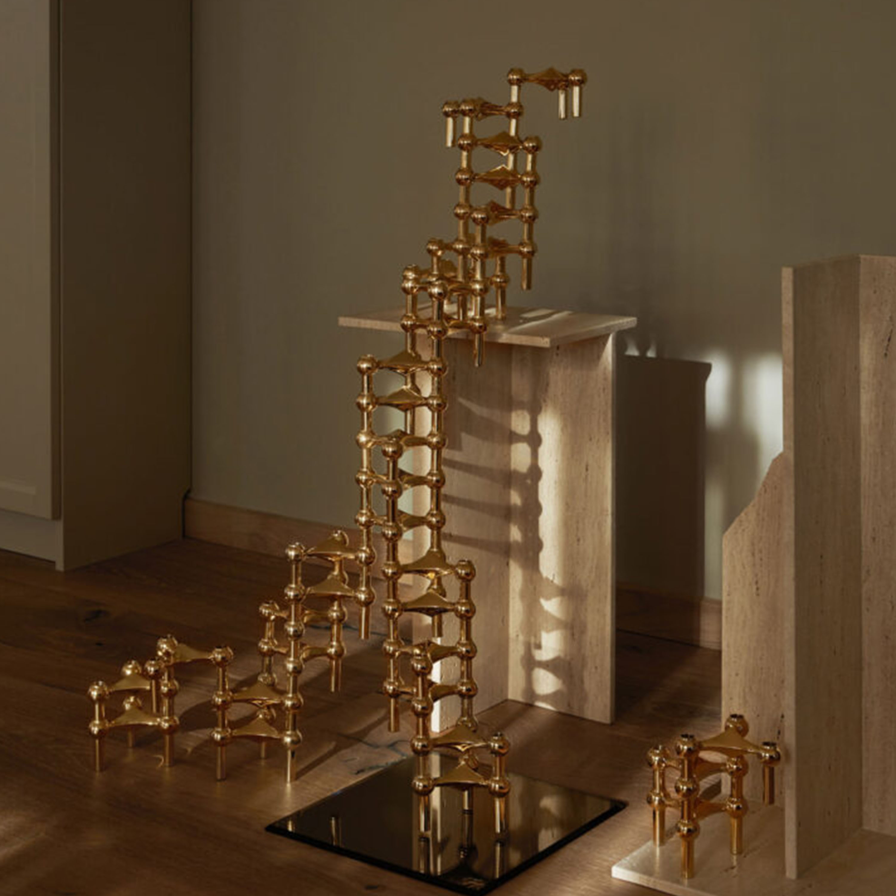 Stoff STOFF Nagel Lysestake Solid Brass