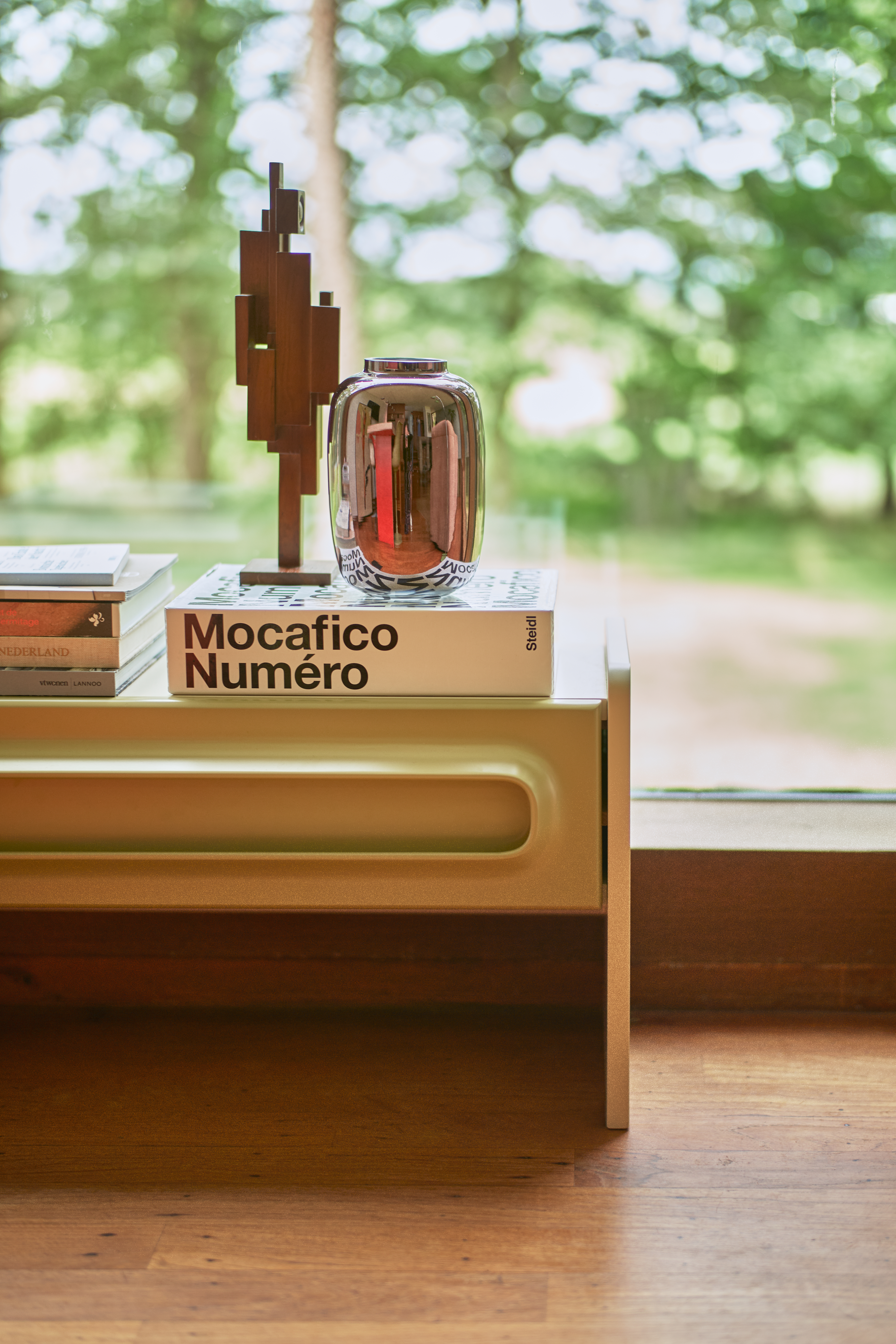 HKliving Skyline Skulptur Espresso S