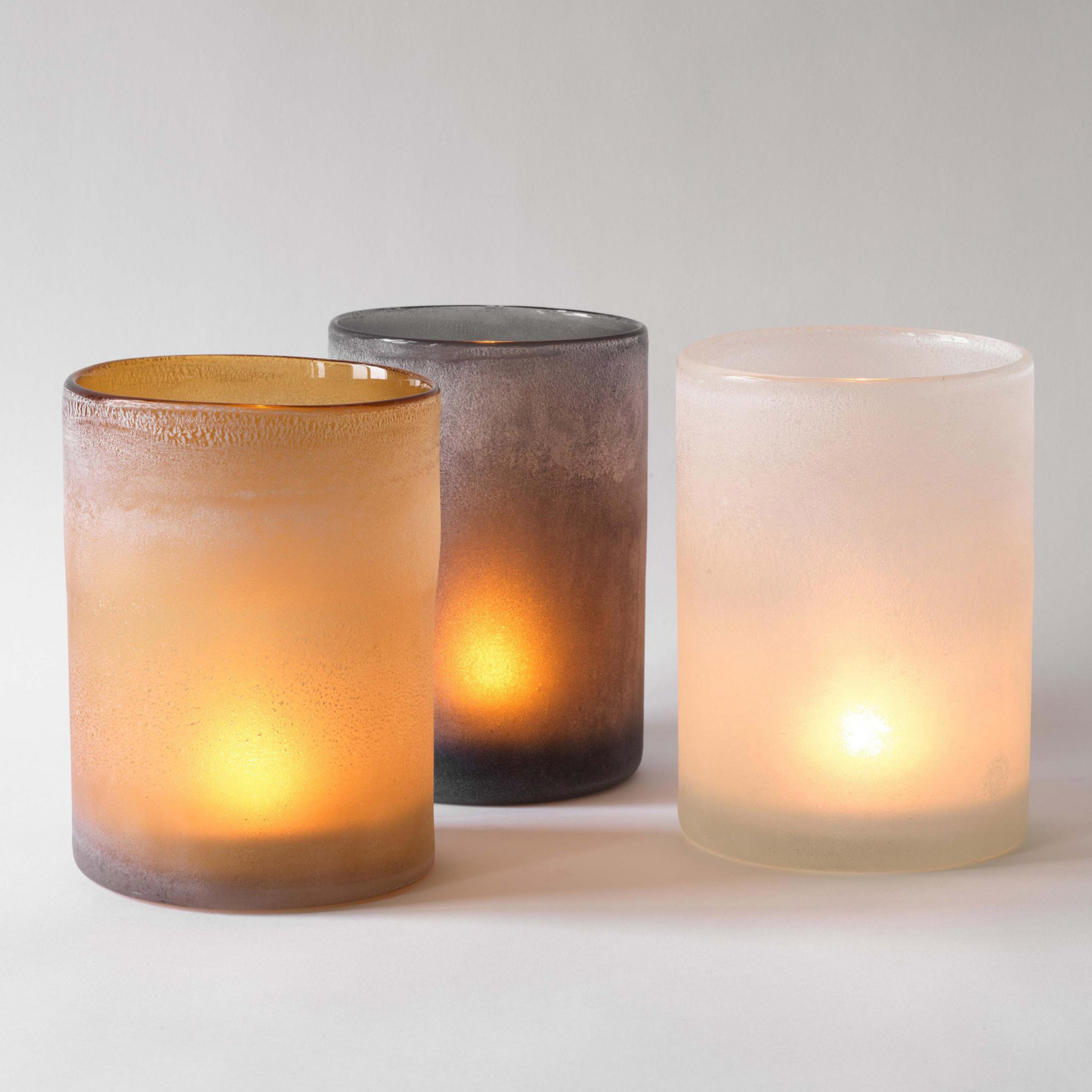 Tell me more Frost Ljuslykta White L