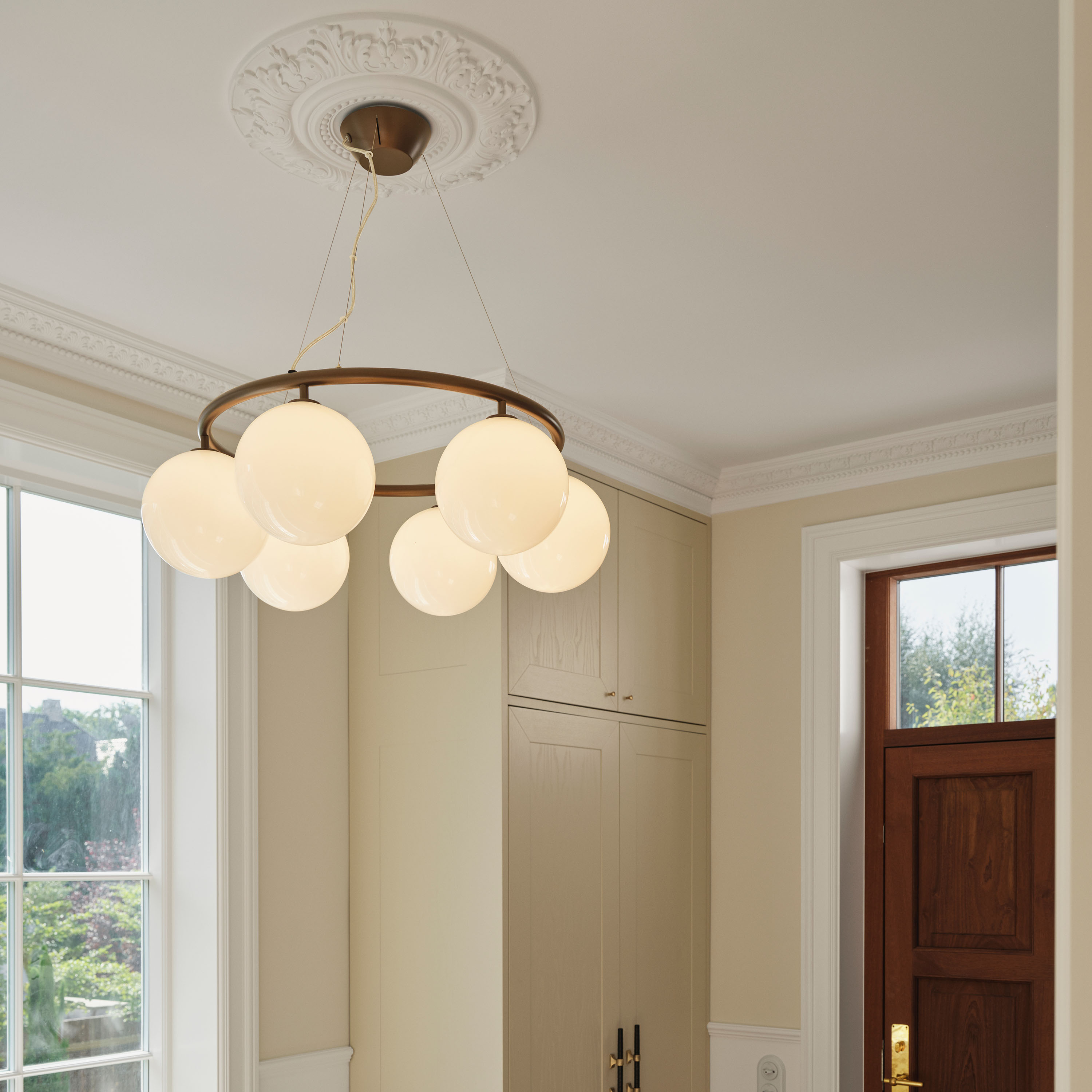 Nuura Miira 6 Circular Taklampa Dark Bronze/Opal Ø80
