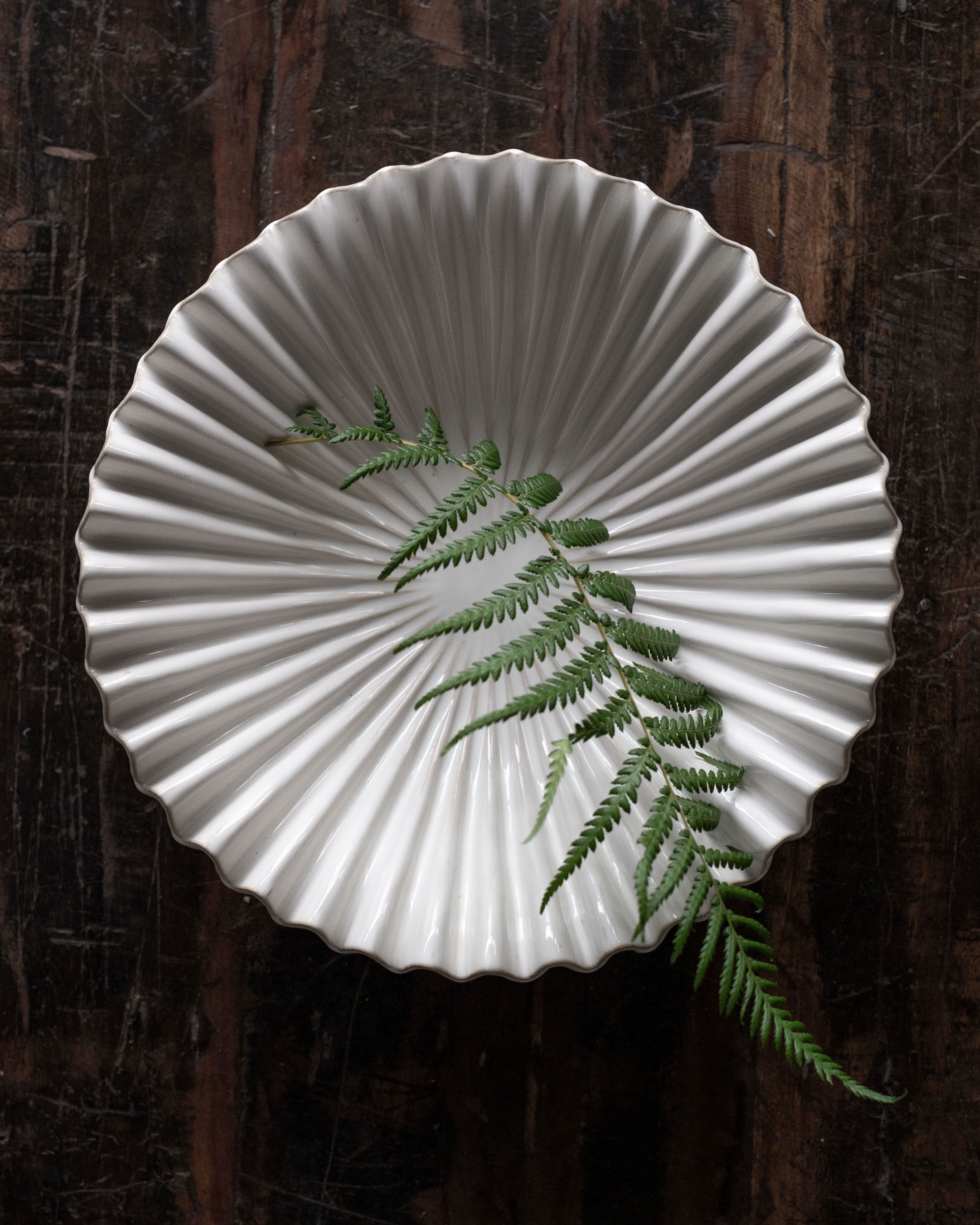 Wikholm Form Hanna Pyöreä valkoinen puinen leikkuulauta Ø36 cm