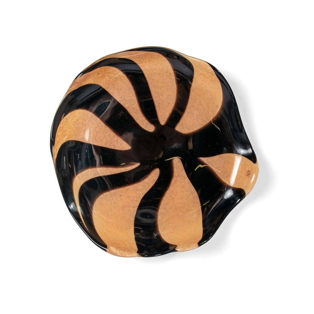 Byon - Curve Fett Schwarz/Beige M - Braun - Servierschalen & Platten