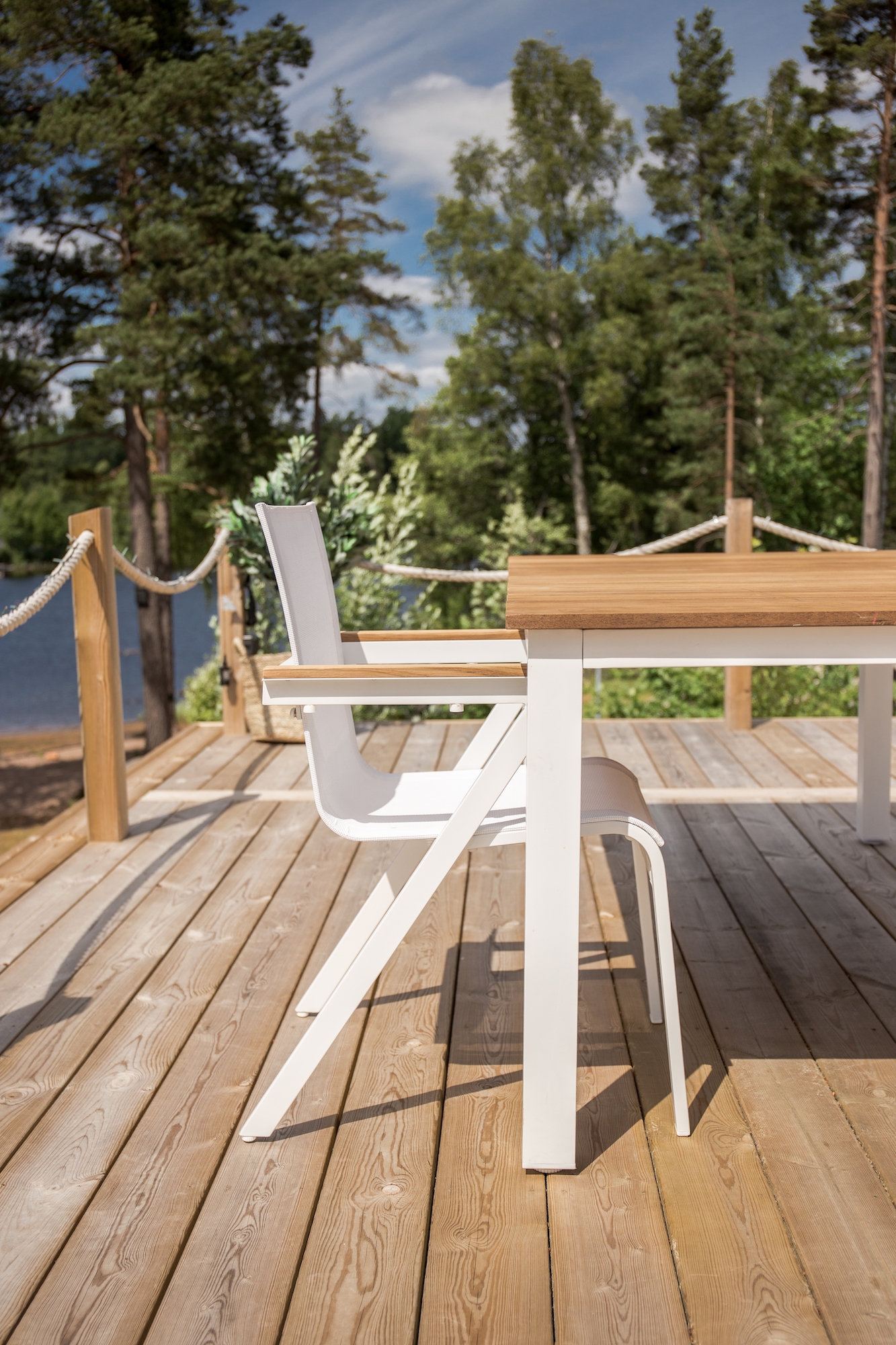 Venture Home Charlie Matbord Vit 210cm