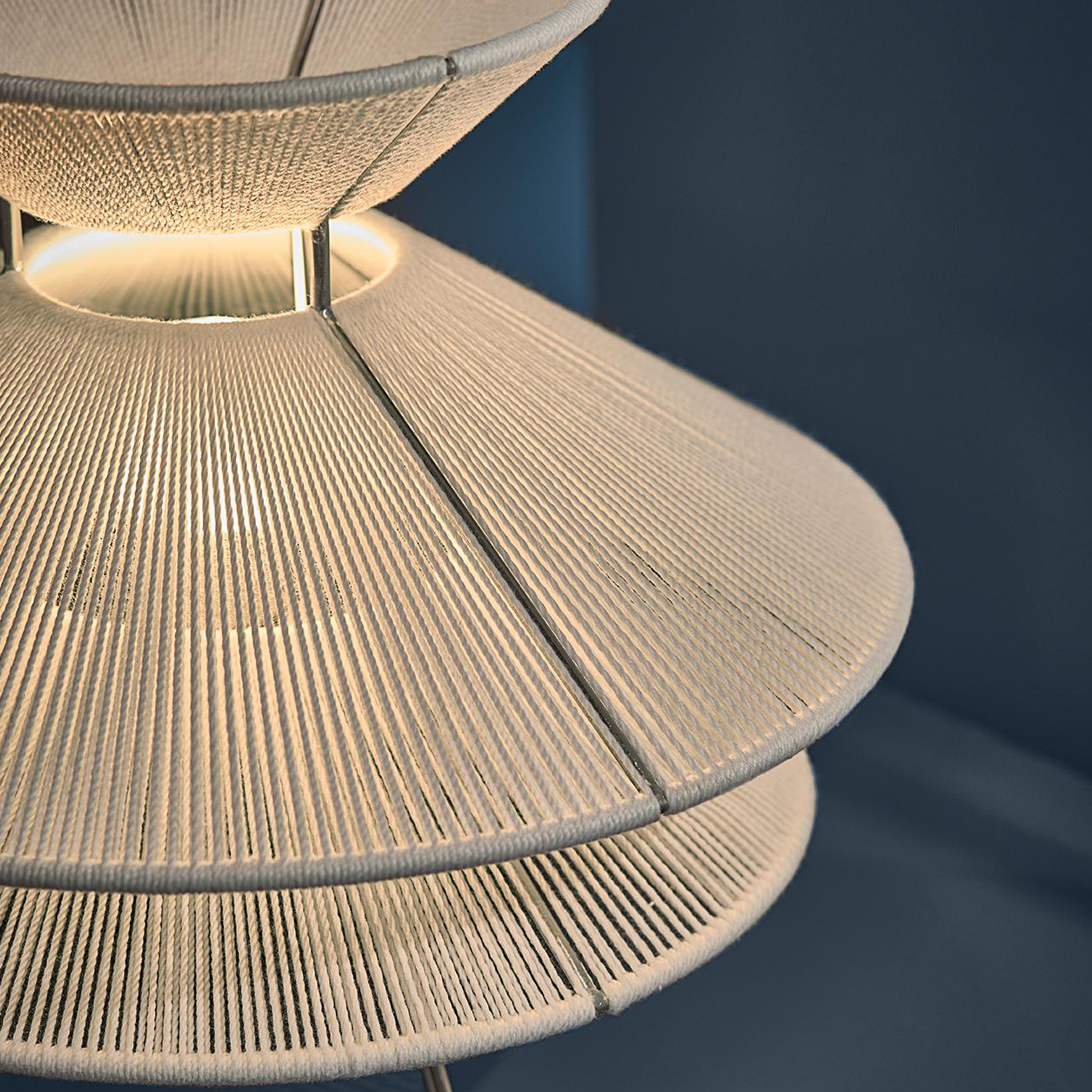 Frandsen Kiku Pöytävalaisin White Ø35