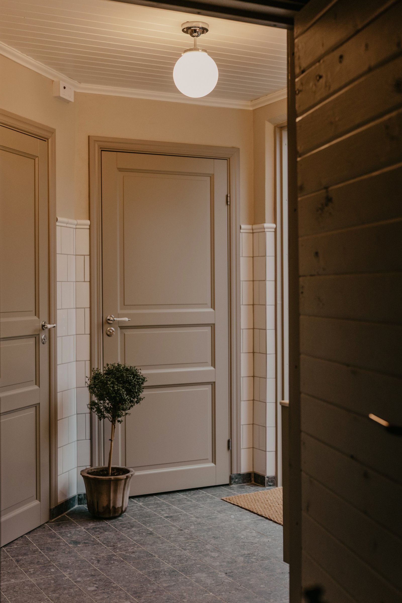 Globen Lighting Alley Taklampe Krom/Hvit