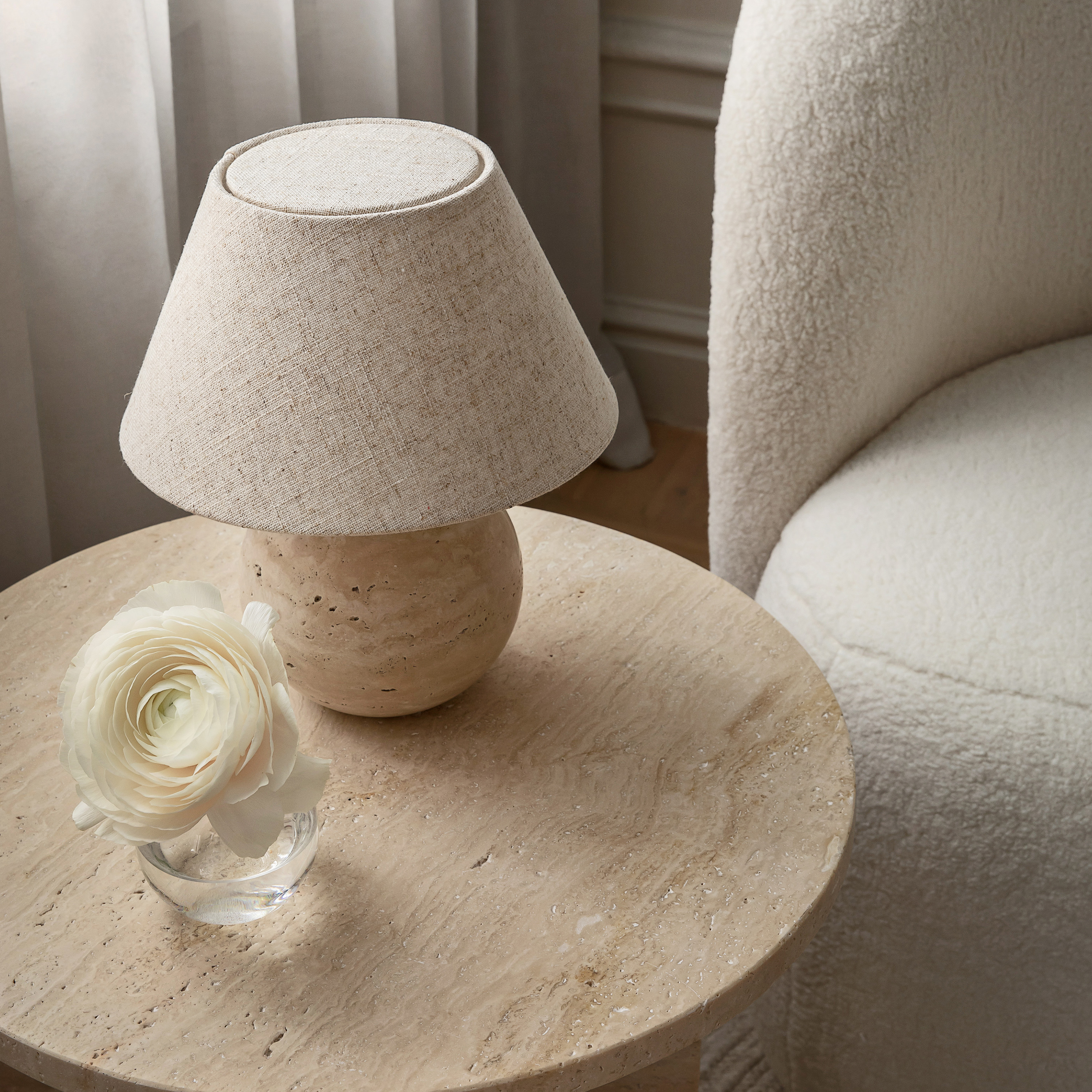 Globen Lighting Castello Bordslampa Travertin 24cm