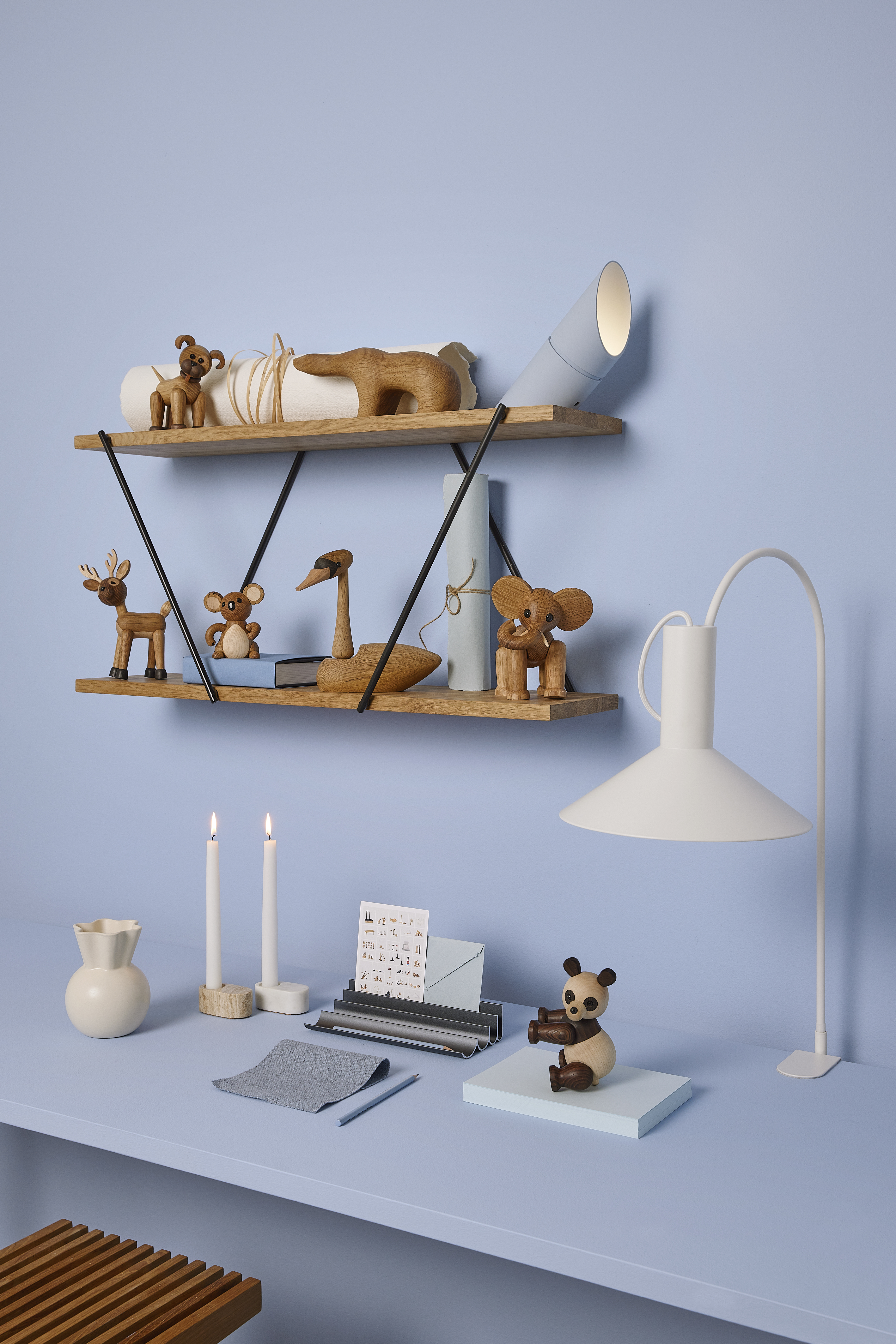 Spring Copenhagen The Swan Koriste Tammi 19cm