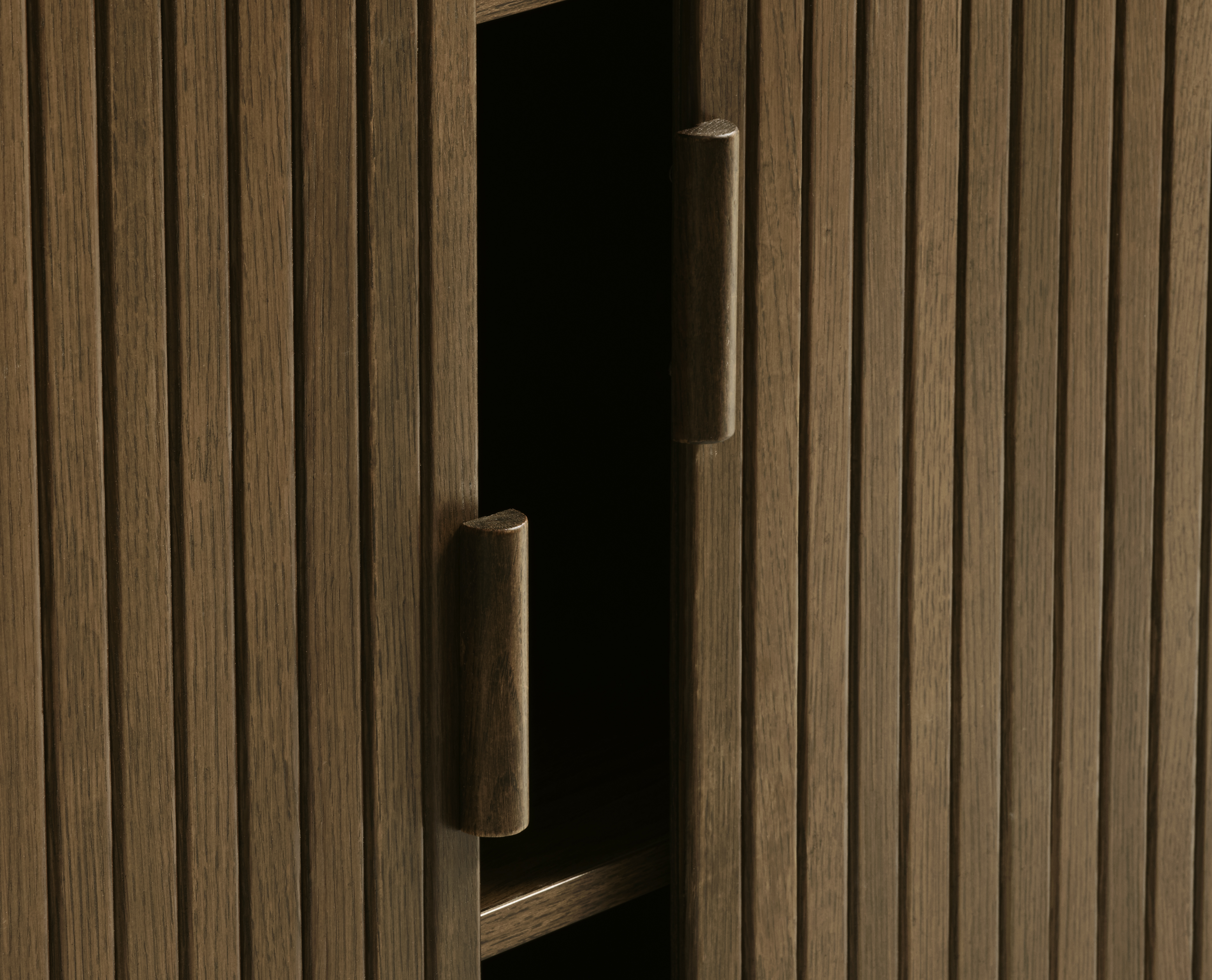 Nordic Home Tindra Skåp Smoked Oak 113cm