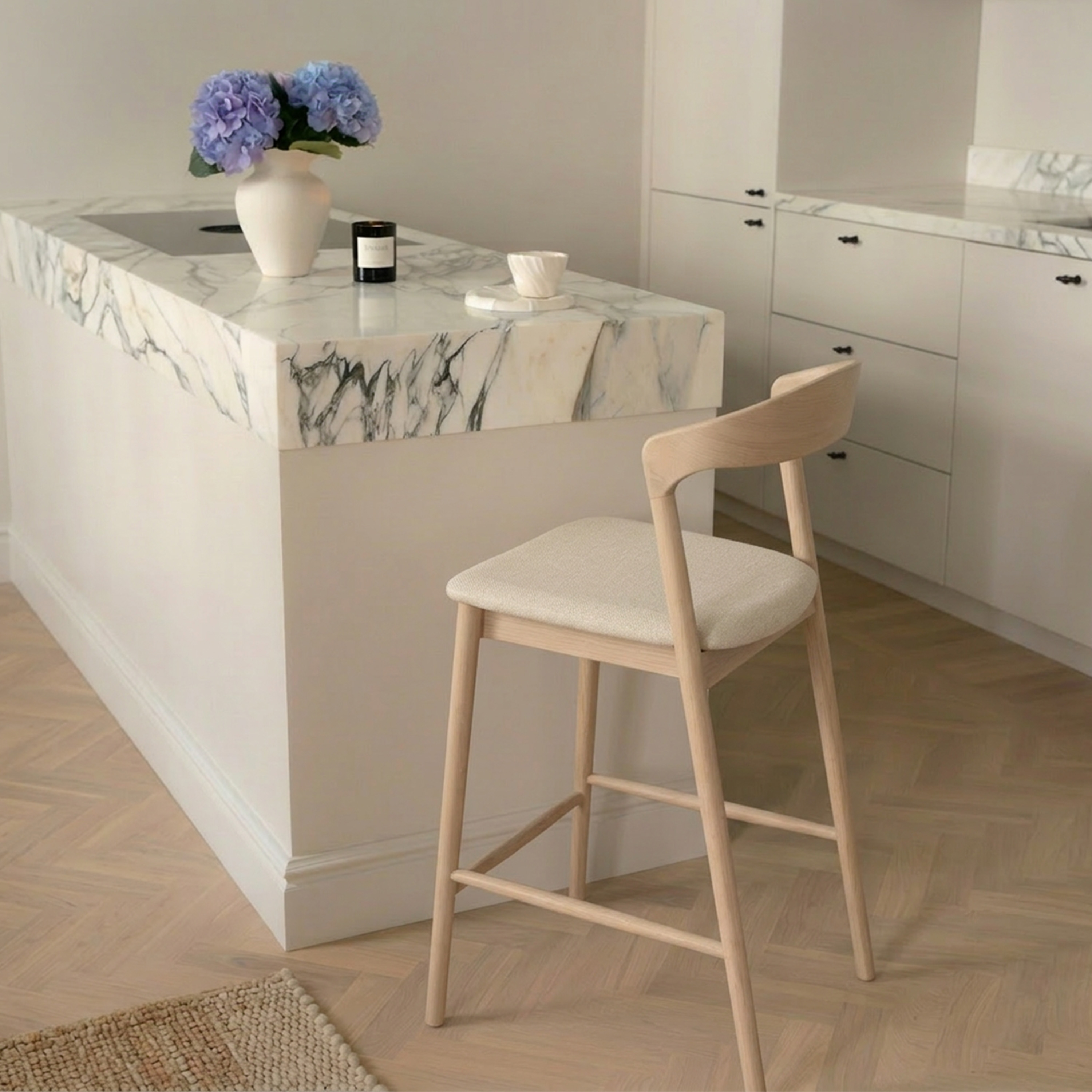 Sleepo Collection Casper Bar Stool White Oiled Oak/White