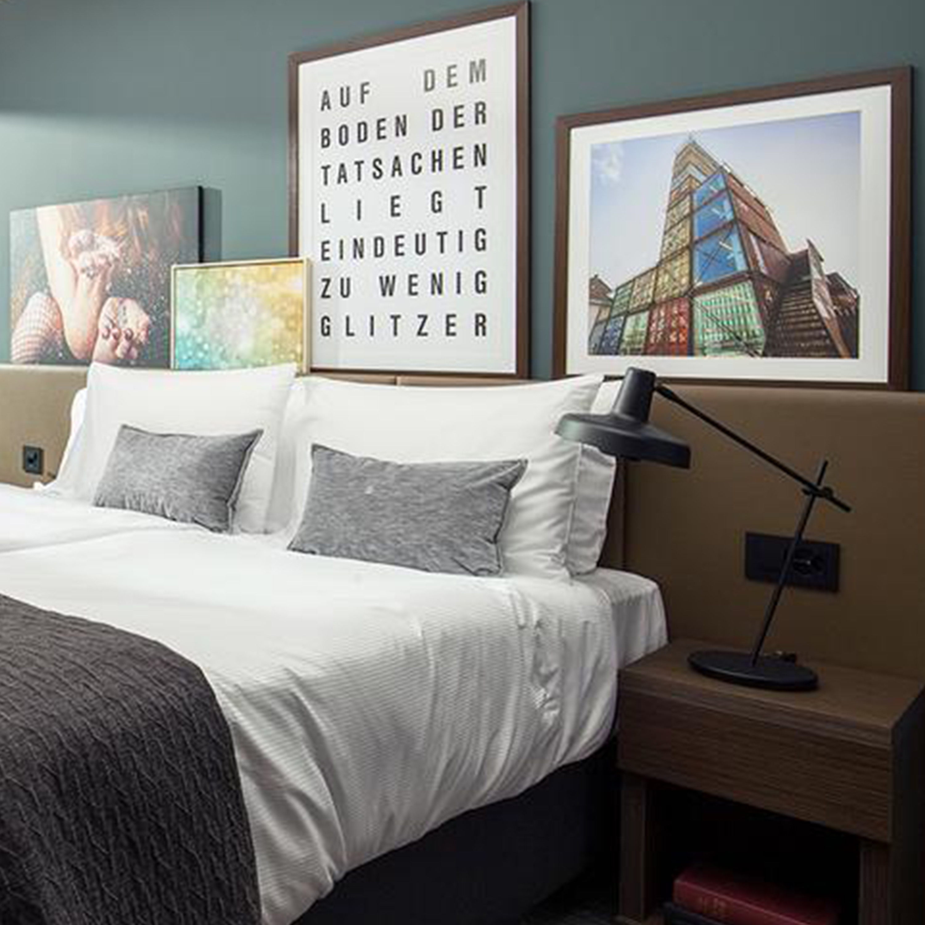 Grupa Arigato Bordslampa Palace Black