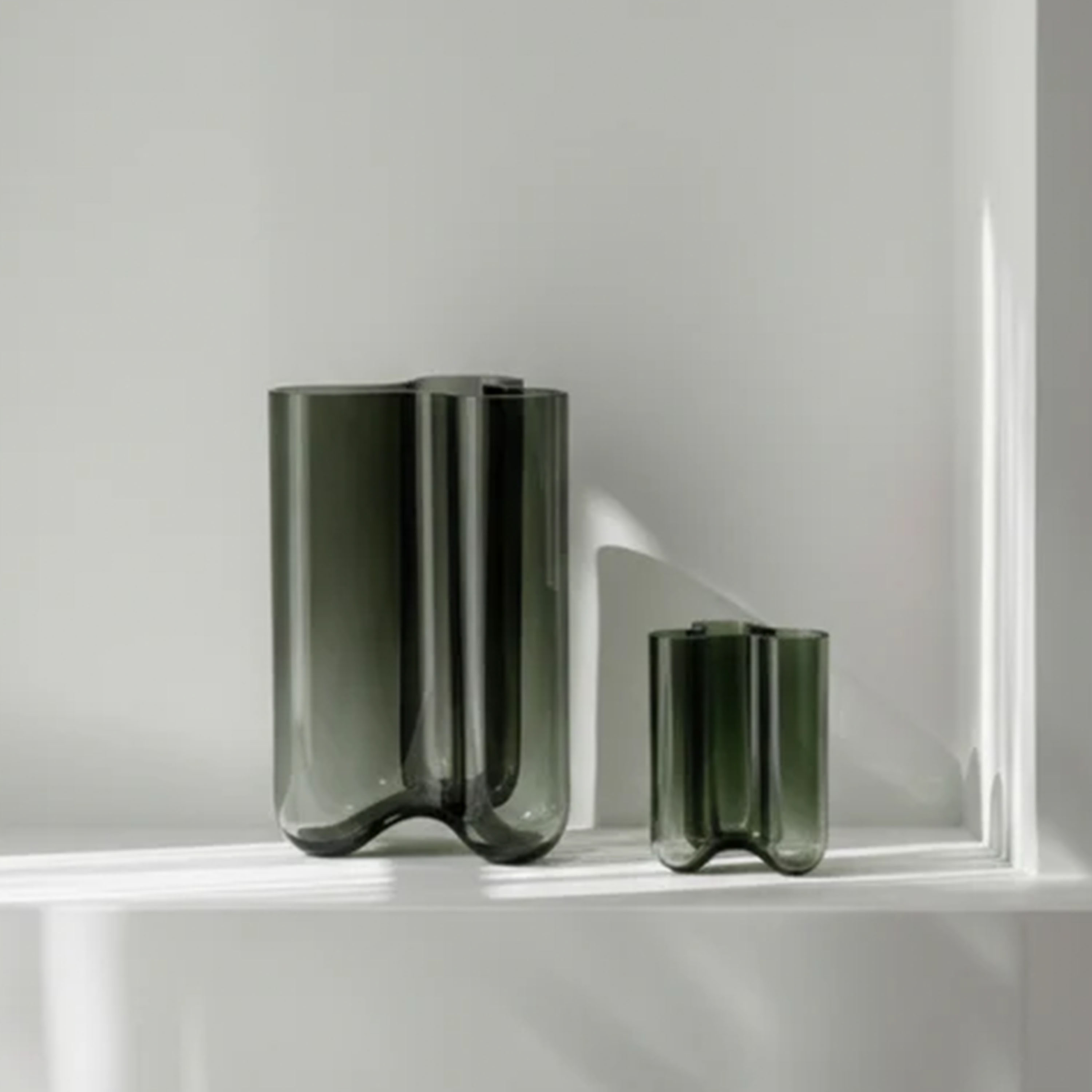 Novoform Clover Vase Rauchgrün Small