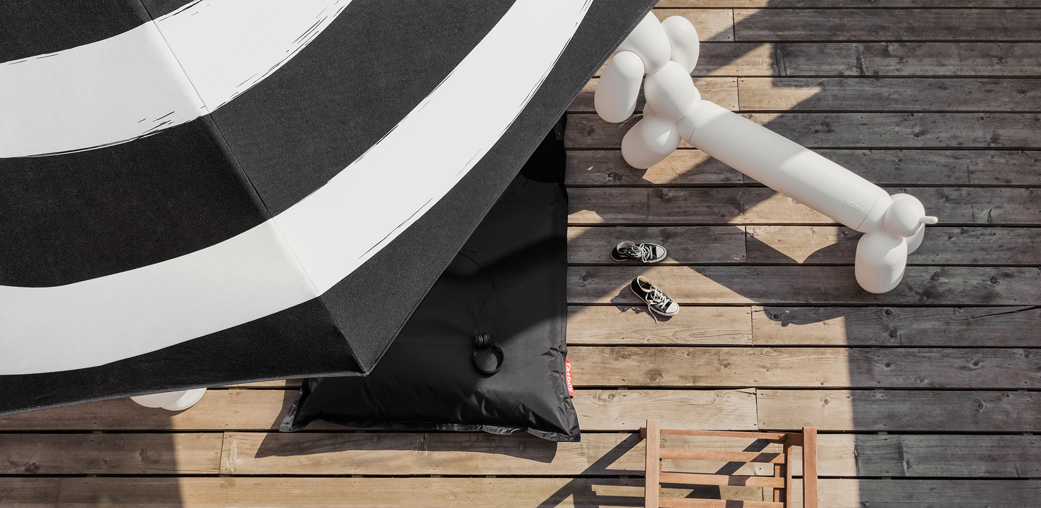 Fatboy Stripesol Parasoll inkl. Fot Anthracite/Light Grey Ø350