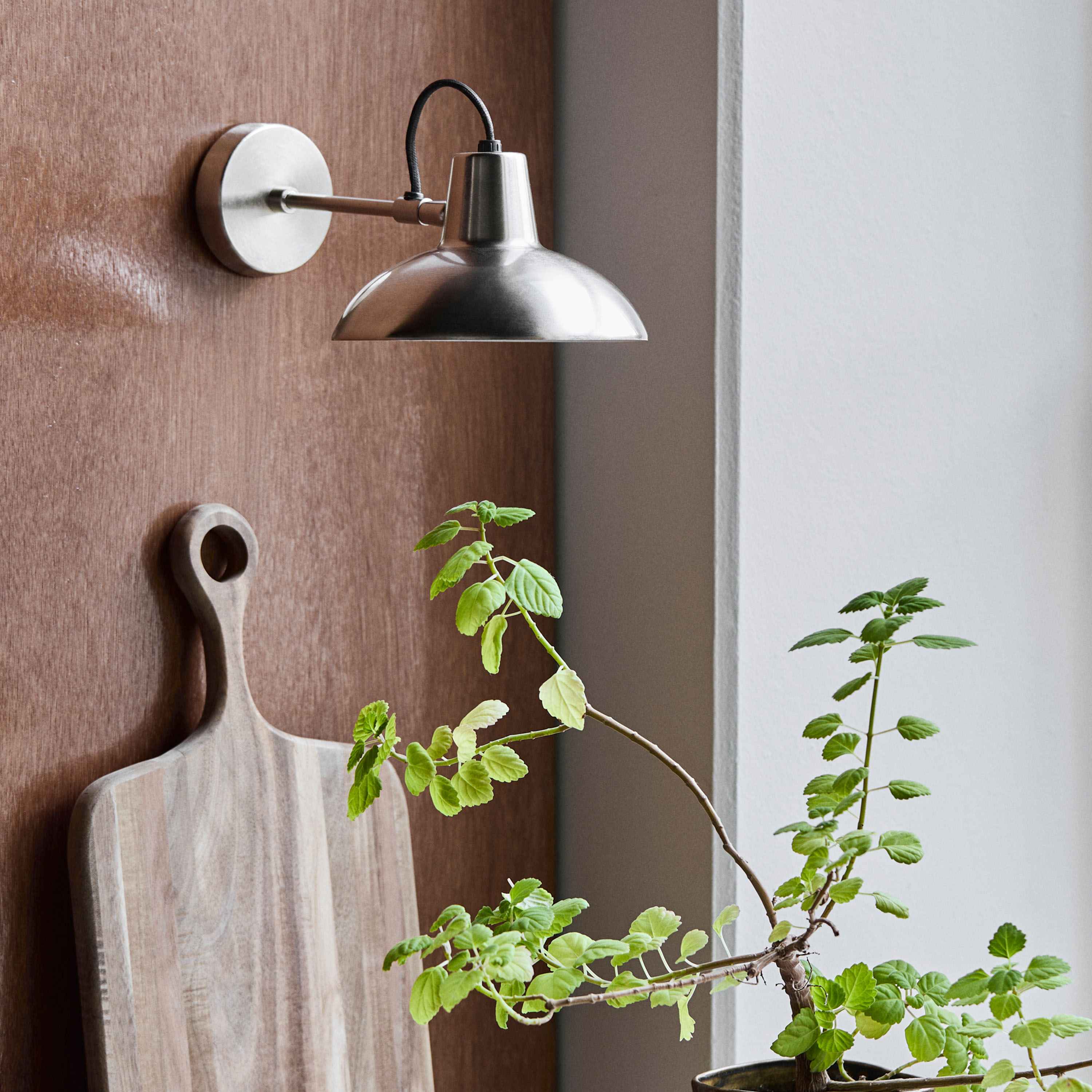 House Doctor Desk Vägglampa Brushed Silver Finish