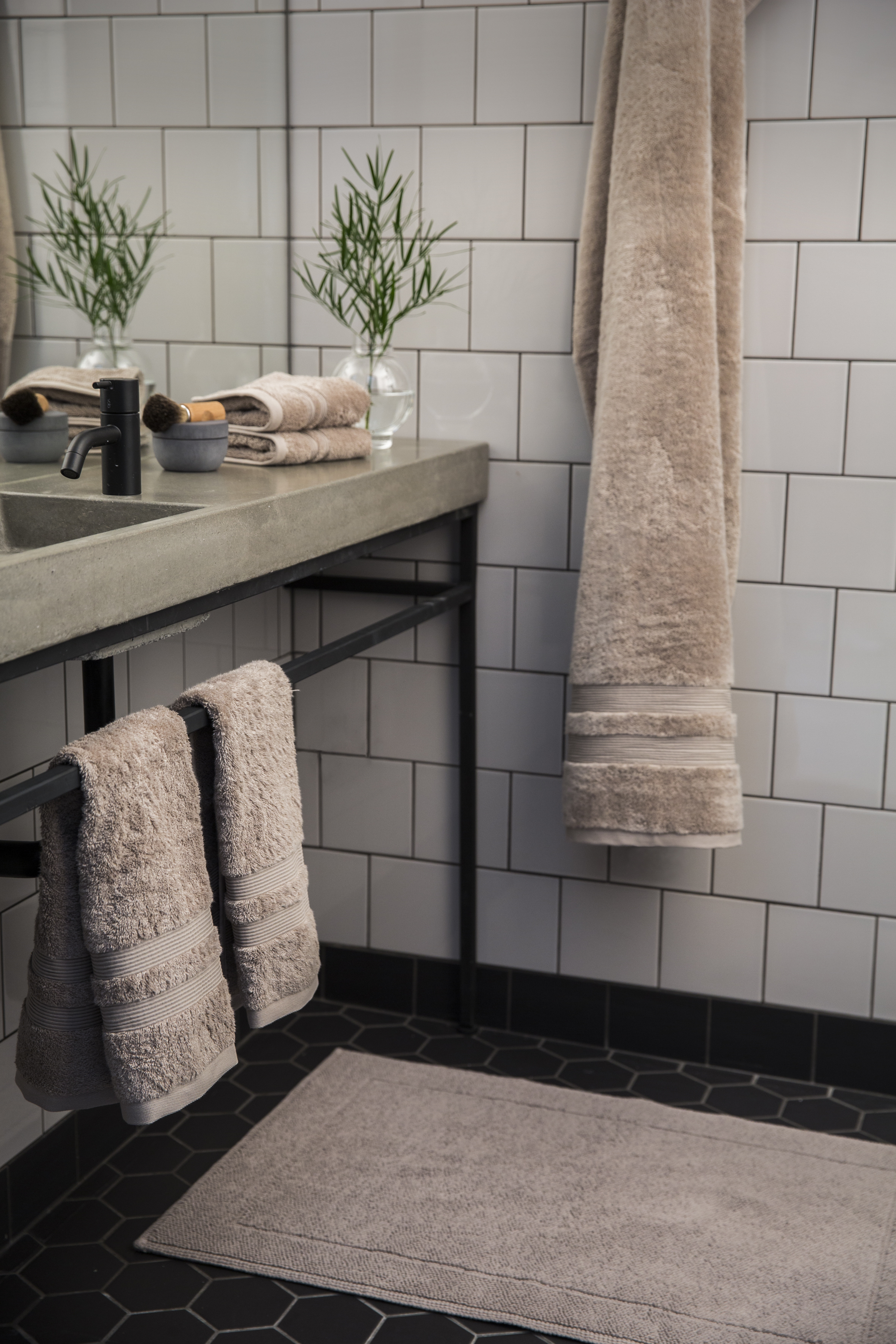 Mille Notti Portofino Badrumsmatta Ljusbrun 60x90