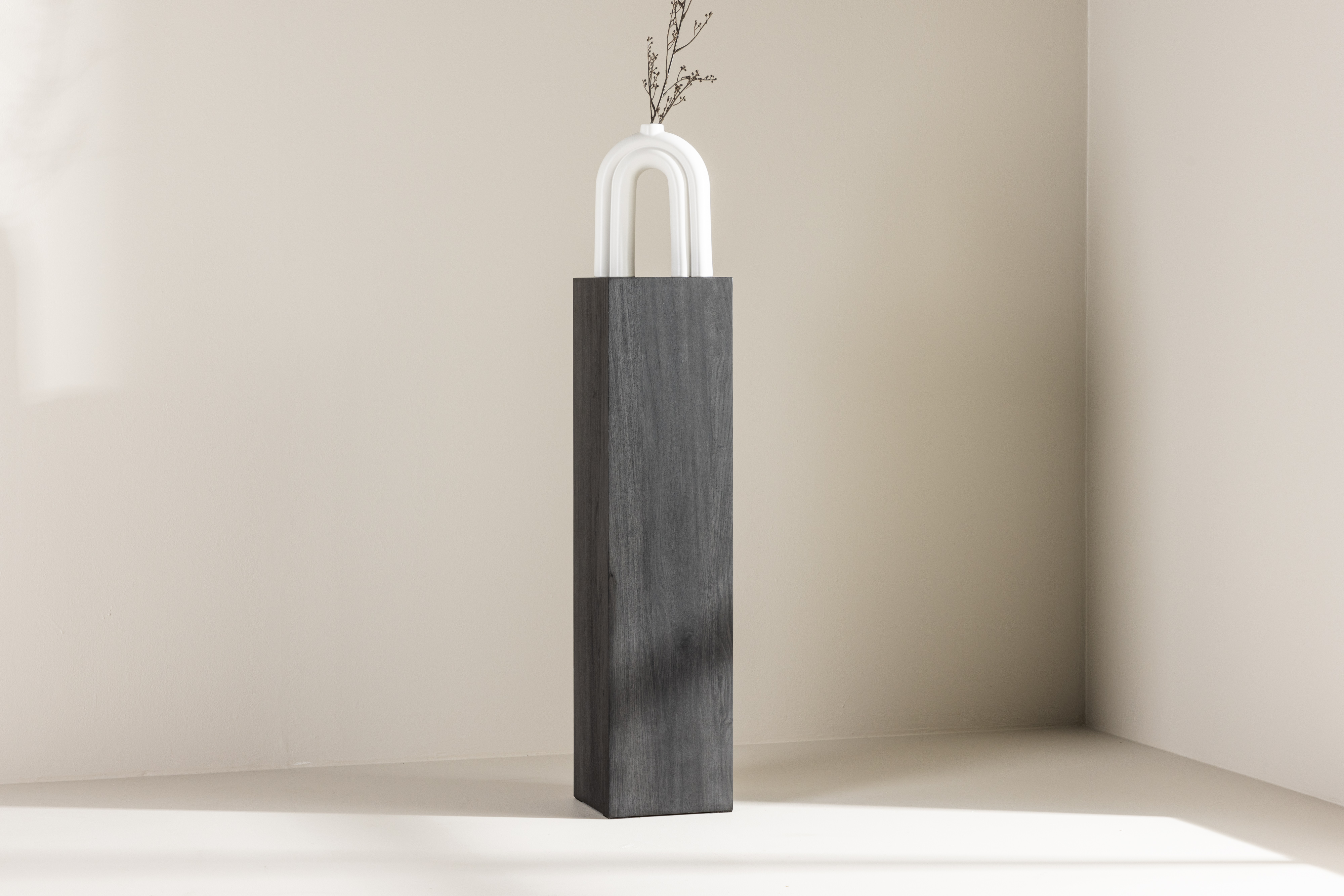 Vind Ramsvik Piedestal Black 95cm