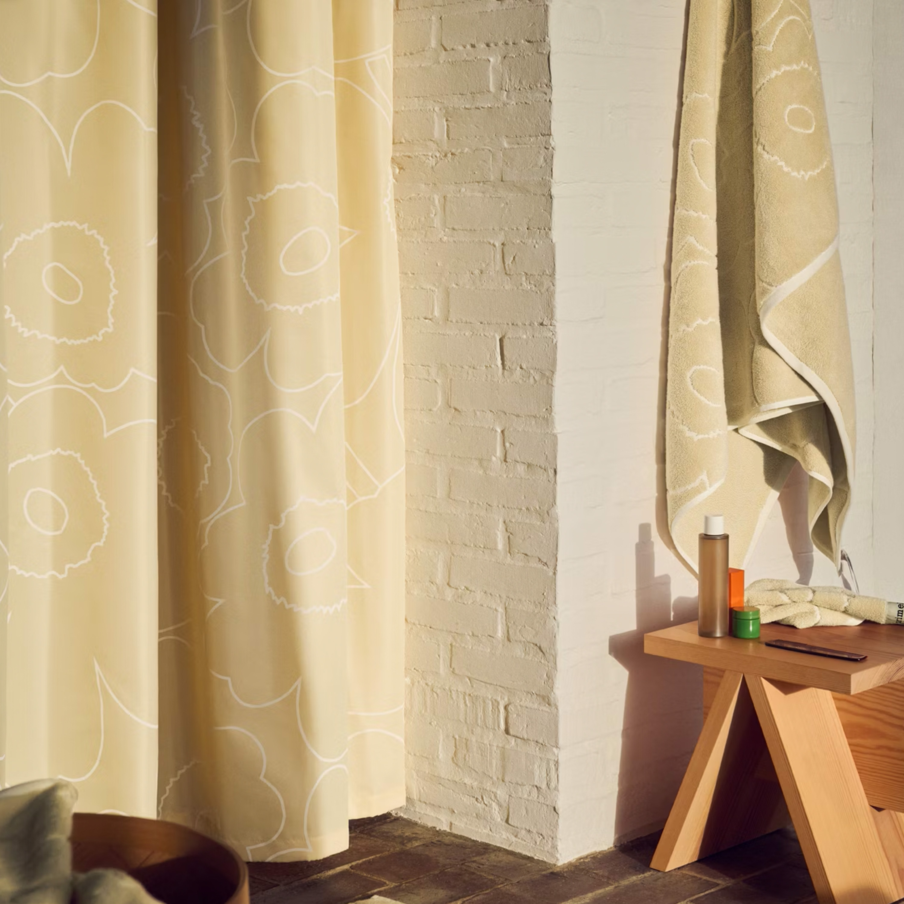 Marimekko Piirto Unikko Suihkuverho Straw/Off White 180x200