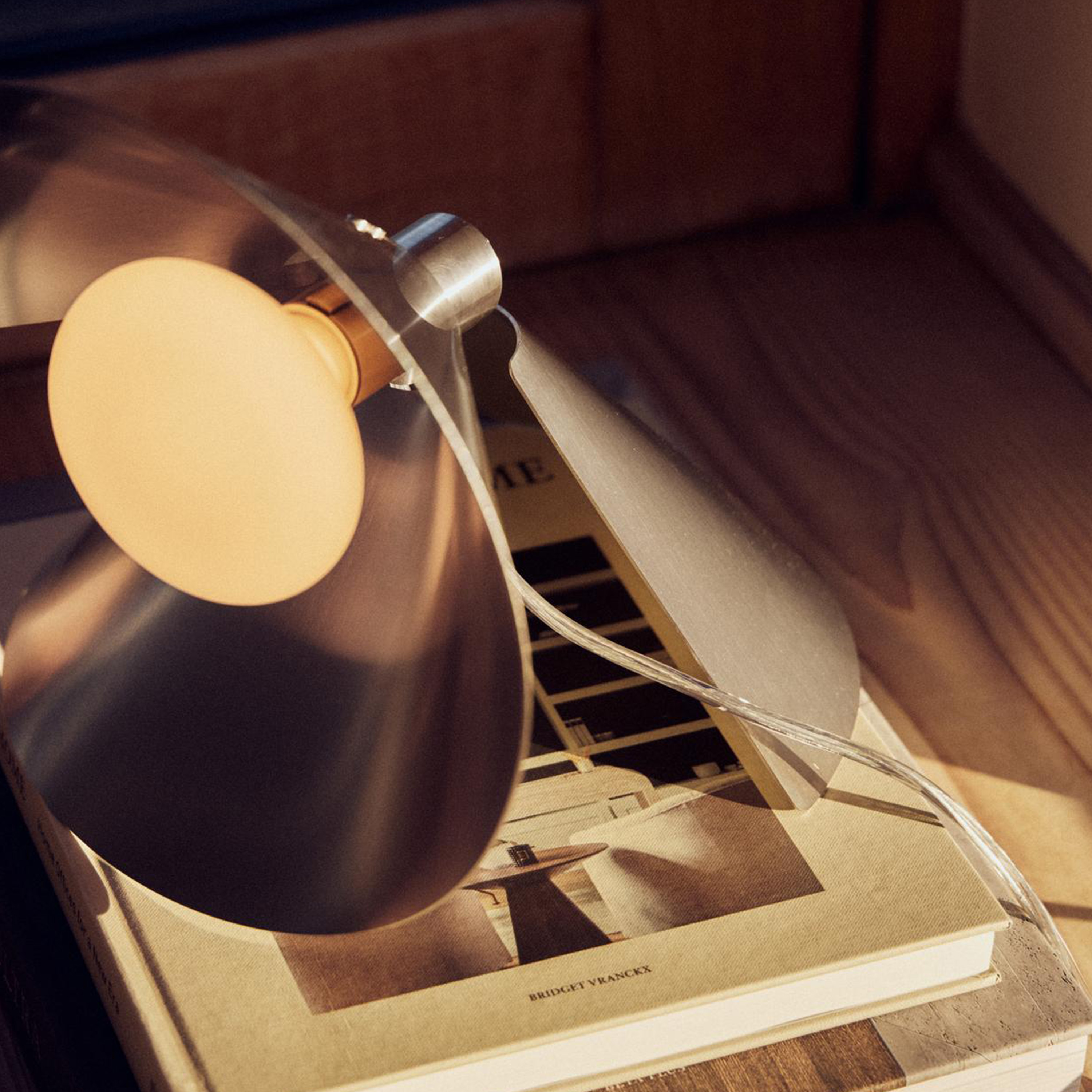 Frandsen Peel Tischleuchte Brushed Stainless Steel