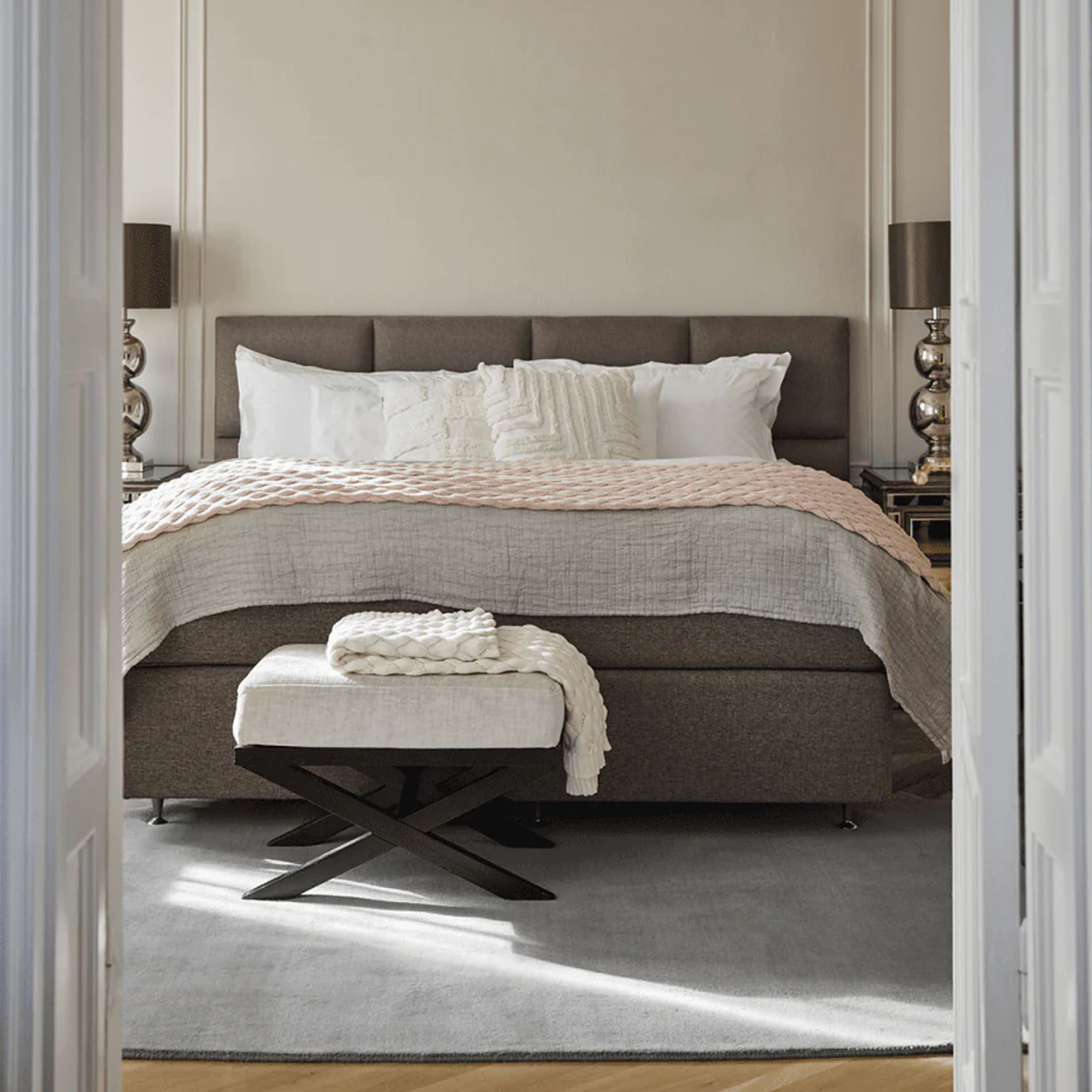 Classic Collection Solid Villamatto Hopea 250x350