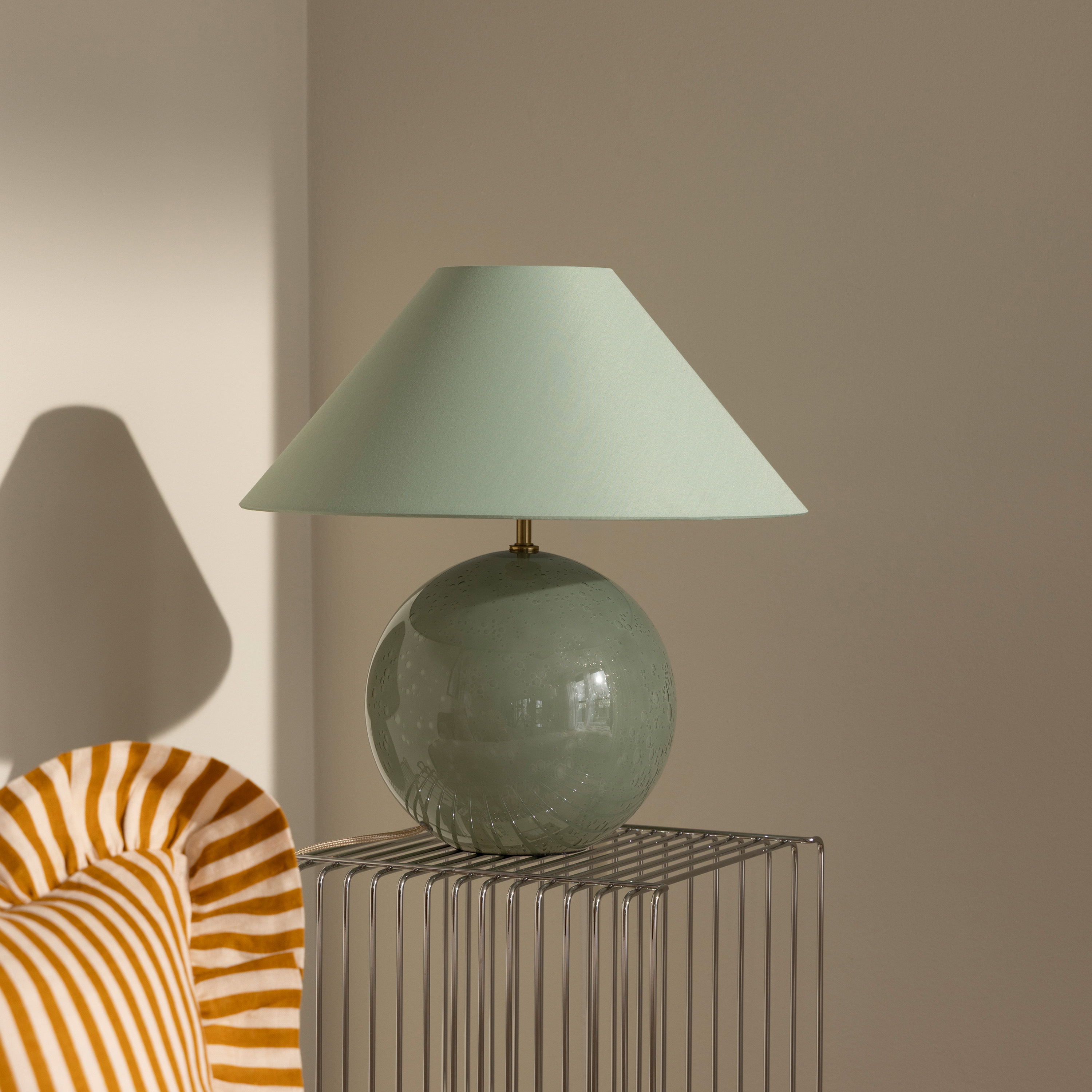 Globen Lighting Iris Pöytävalaisin Vihreä 45cm