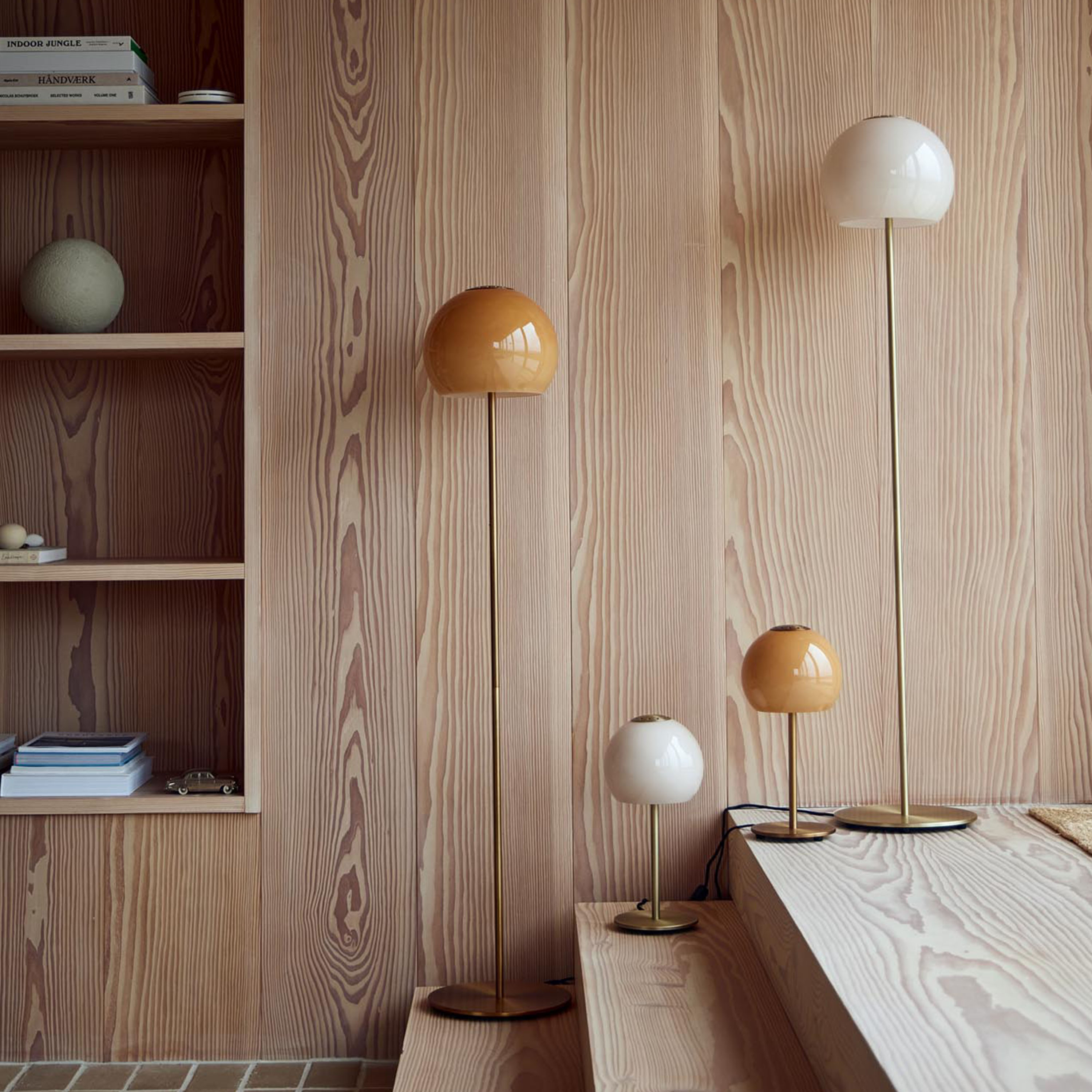 Frandsen Ball Glass Bordslampa Amber Ø18