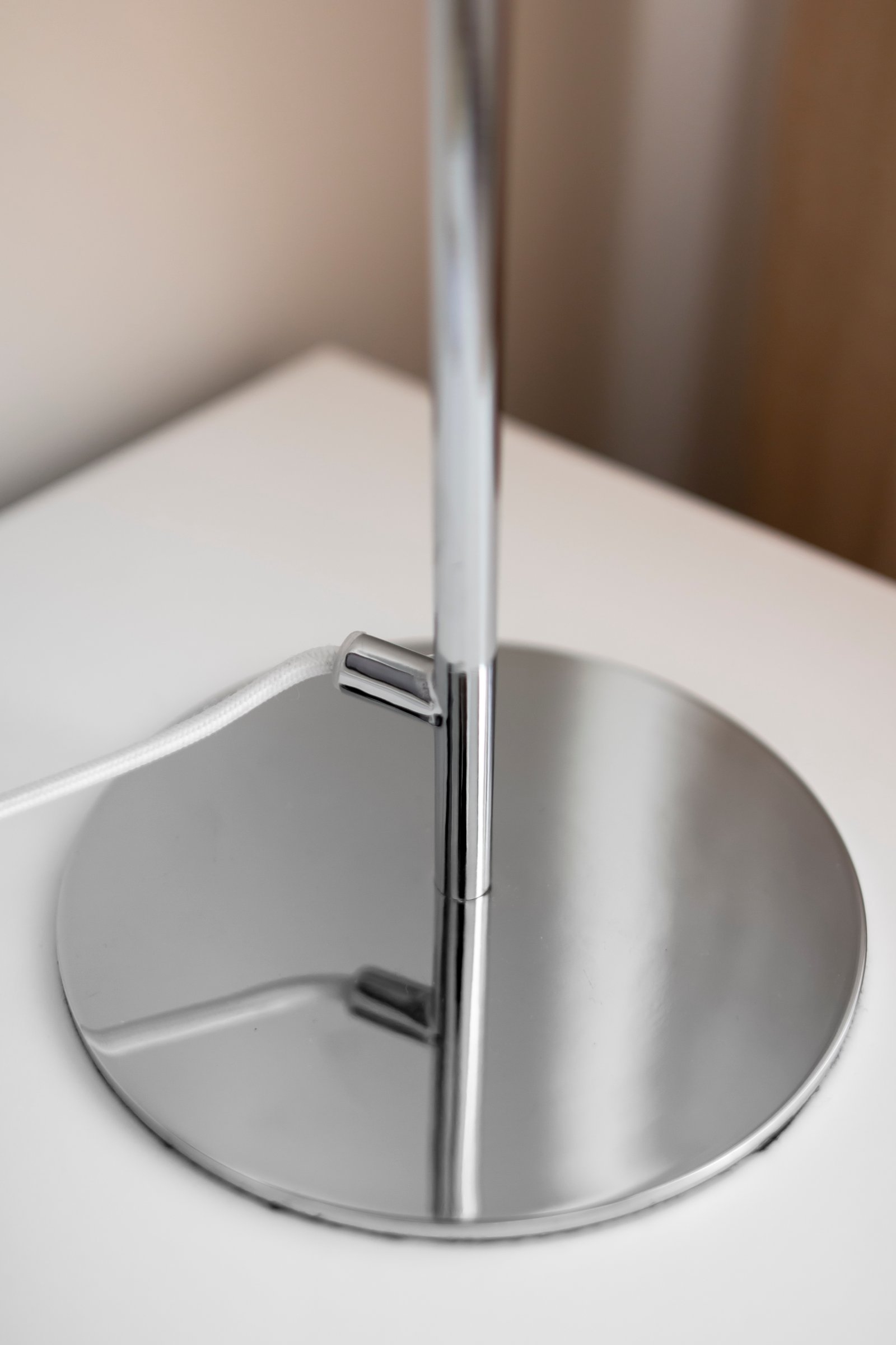 Globen Lighting Icon Tischlampe Chrom 25