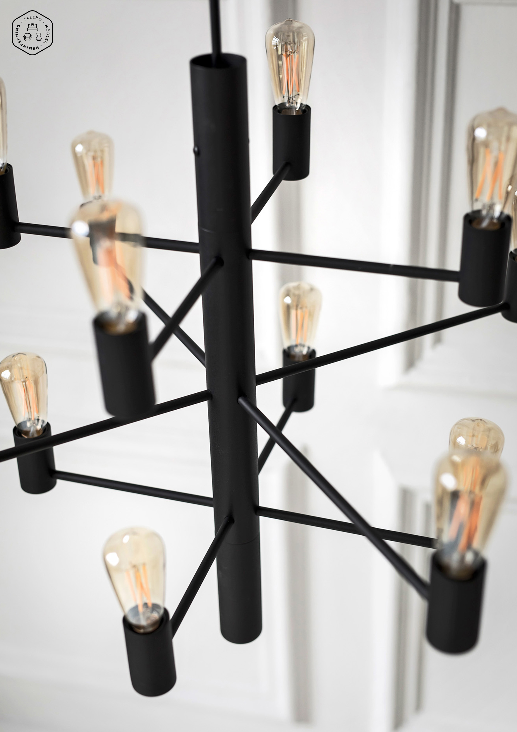 Herstal Manola 12 LED Kattovalaisin Musta