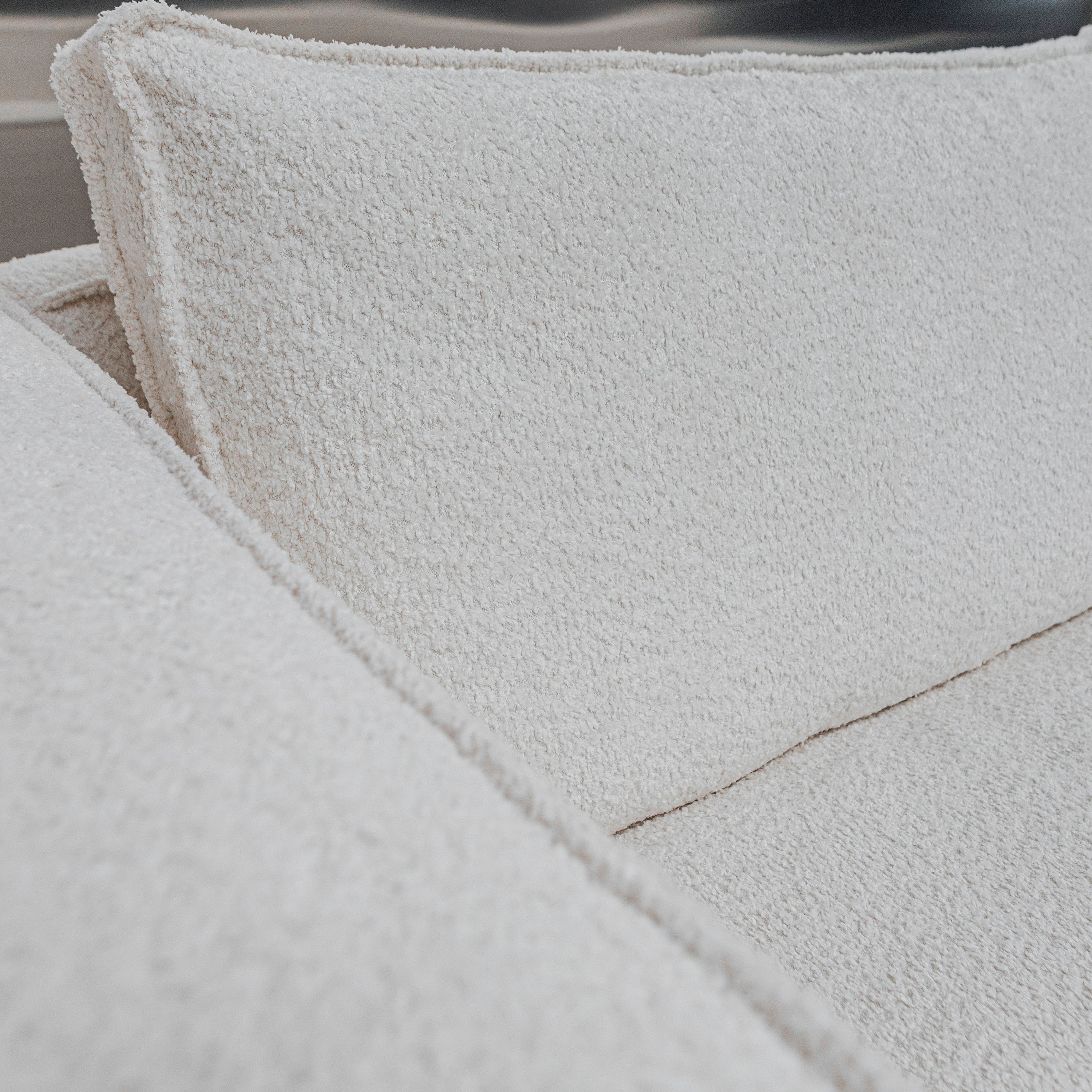 Tinted Klinge-sohva Bouclé Soft Offwhite 243cm