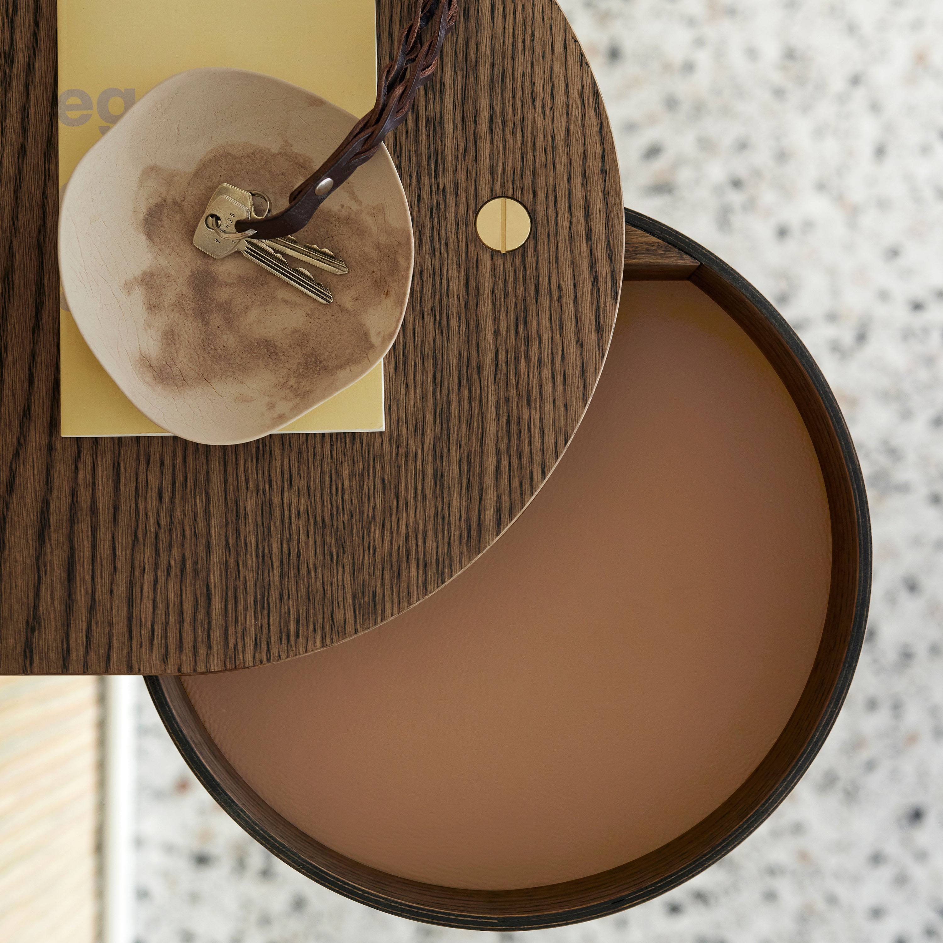 Northern Valet Seinälaatikko Smoked Oak Small