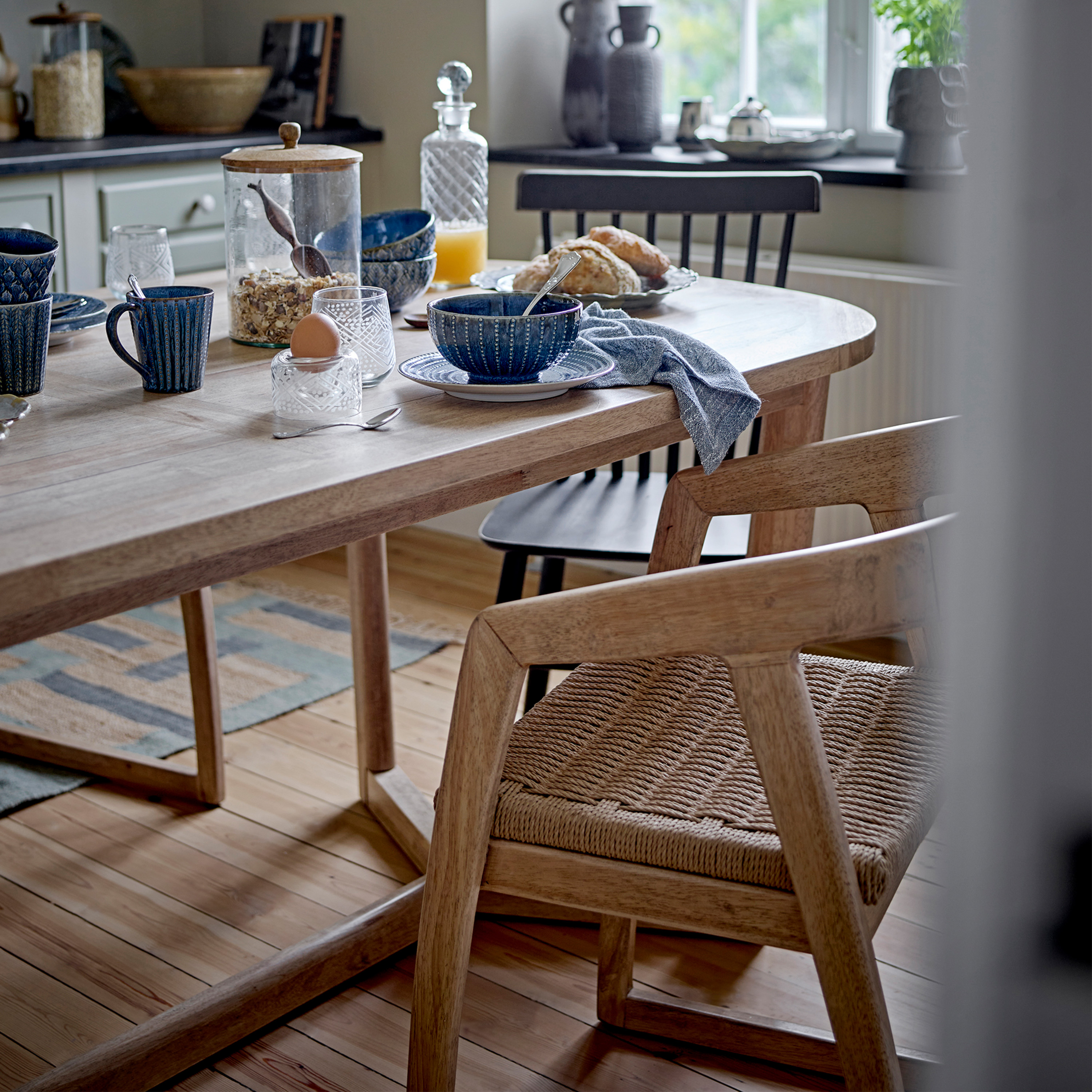 Bloomingville Serrone Ruokatuoli Luonnonväri