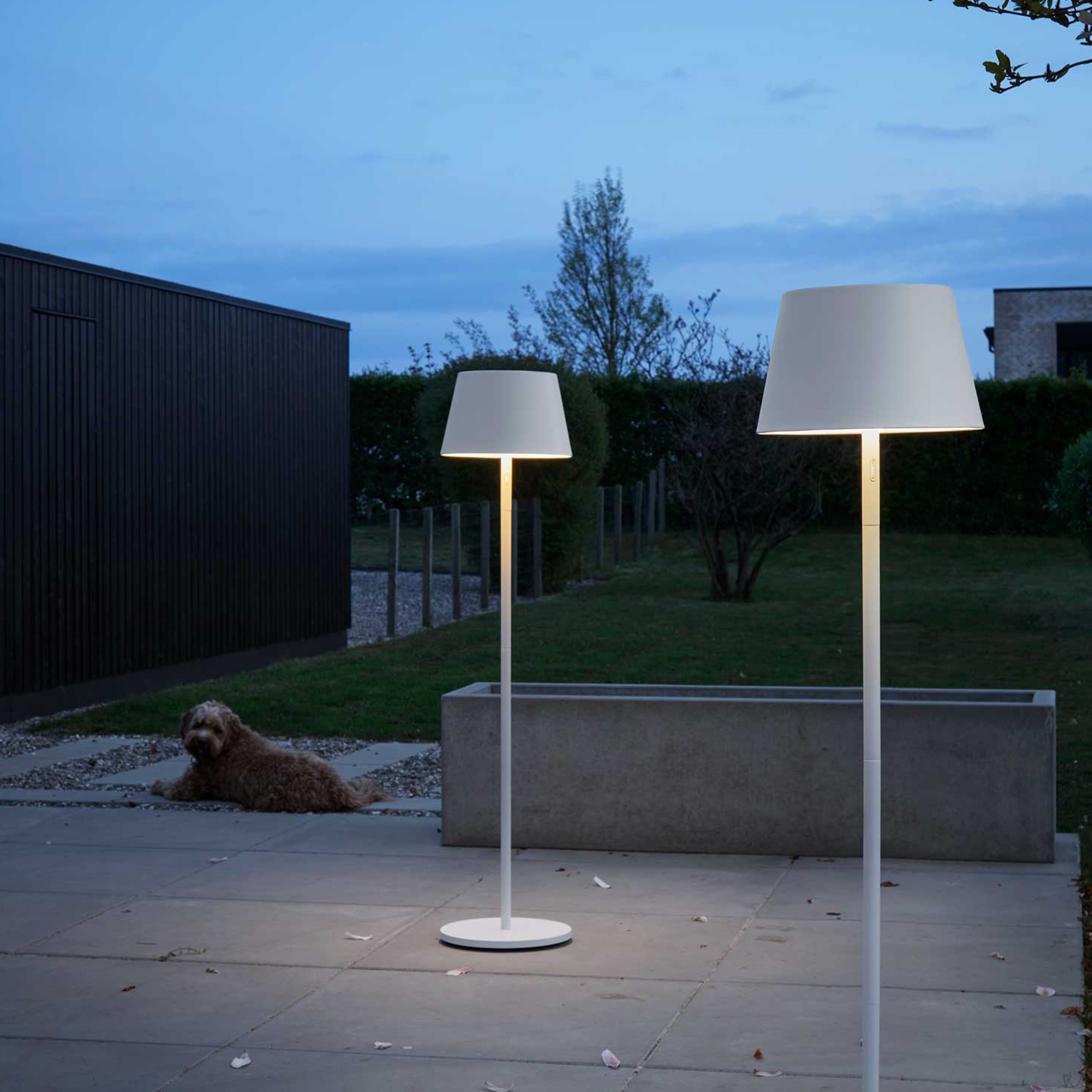 LOOM Design Modi  Portabel Golvlampa White