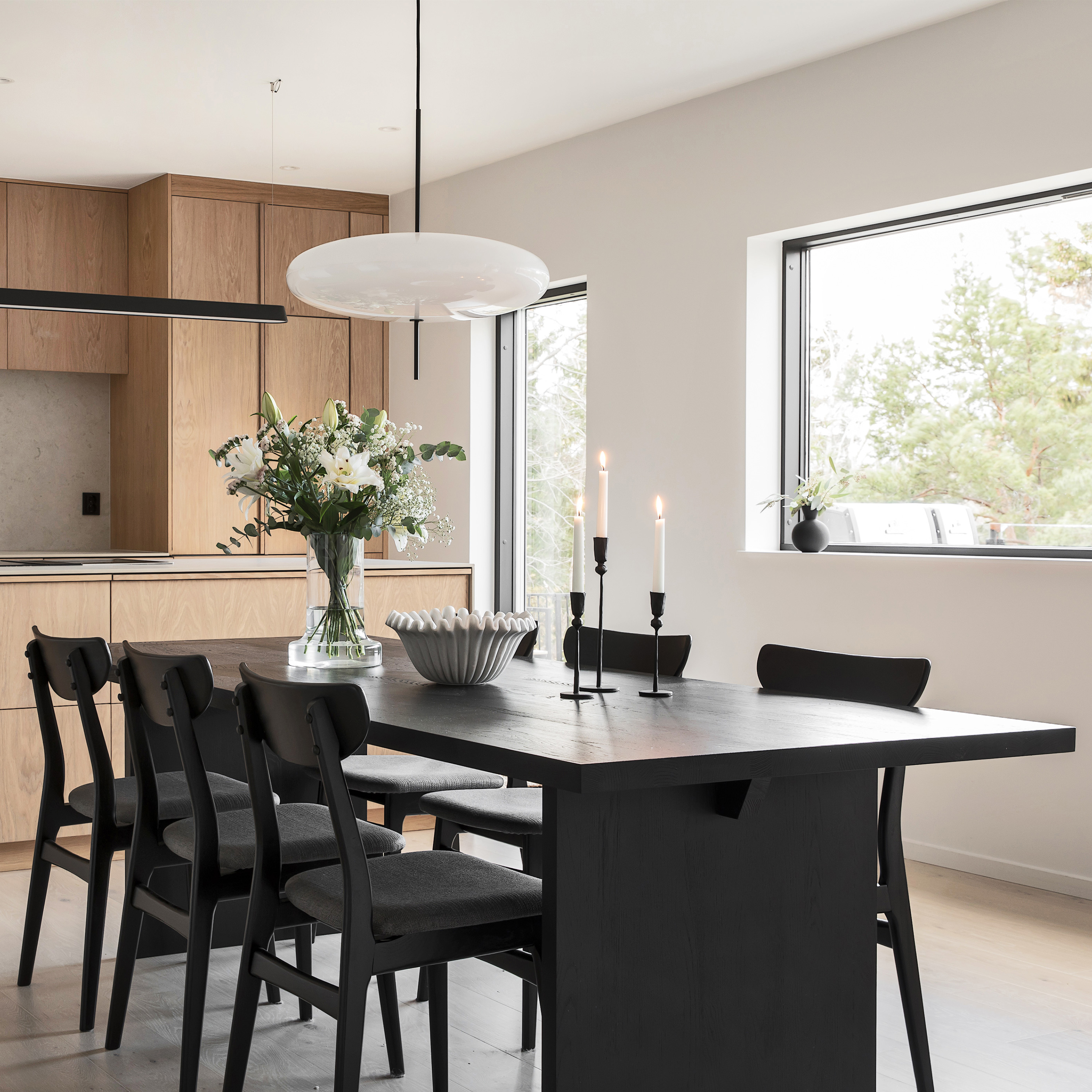 Rowico Home Emmett Matbord Svart 240cm