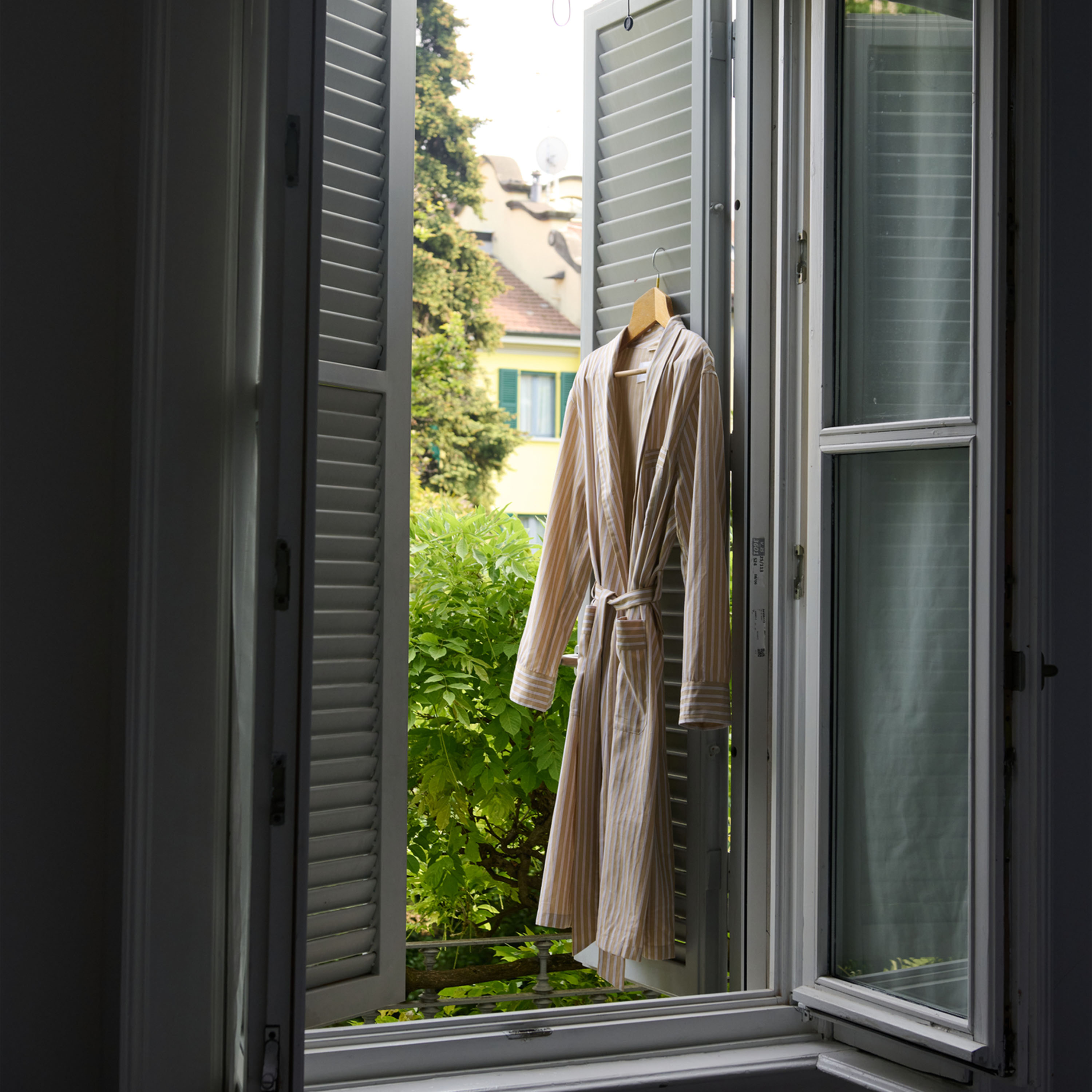 Magniberg Voyage Morgonrock Stripe Beige Small