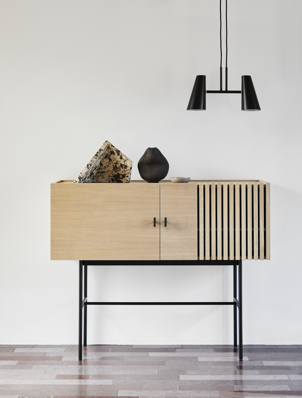 Woud Array Sideboard White Oak/Black 120cm