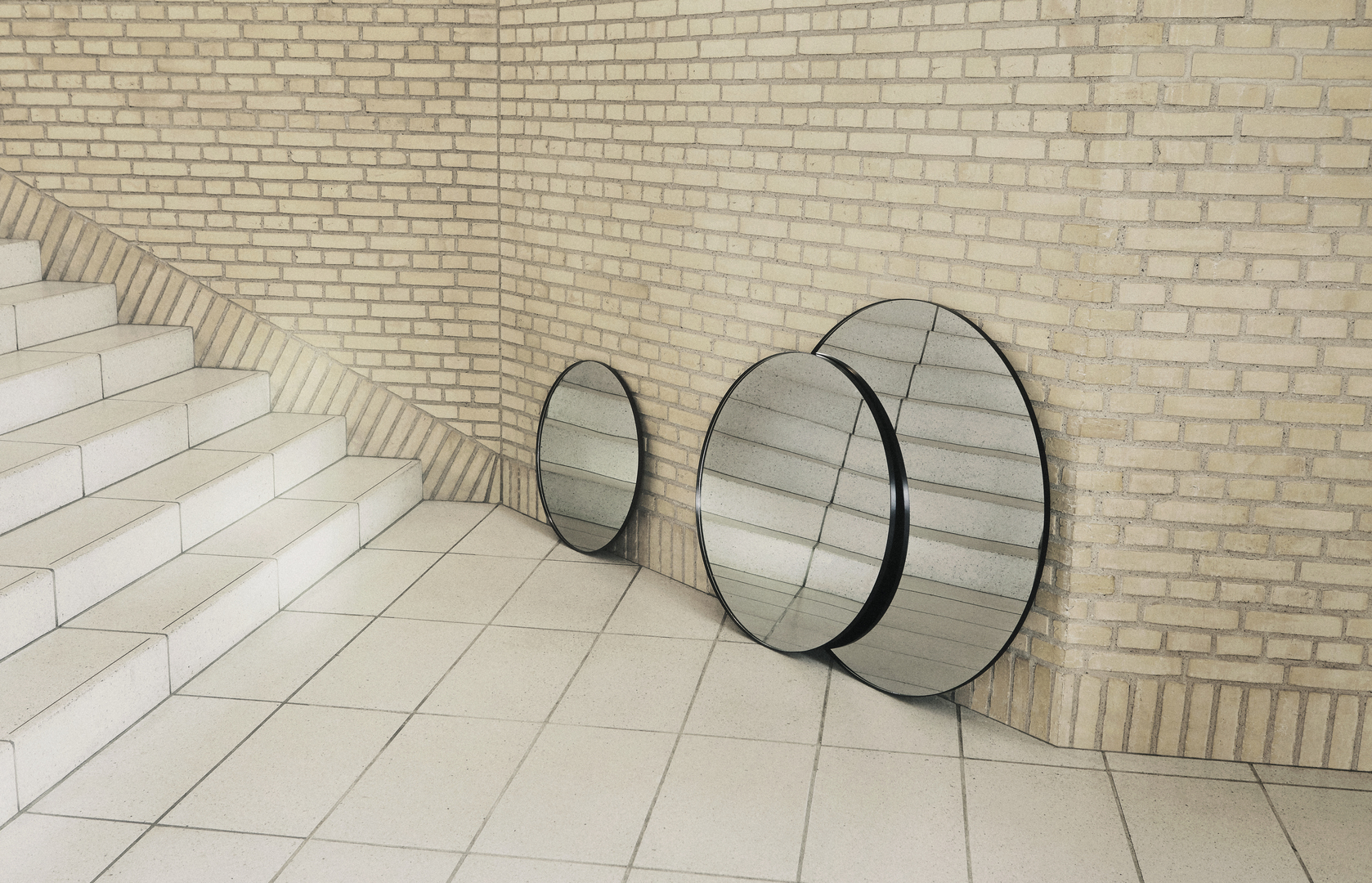 AYTM Circum Spegel Clear/Black Ø70