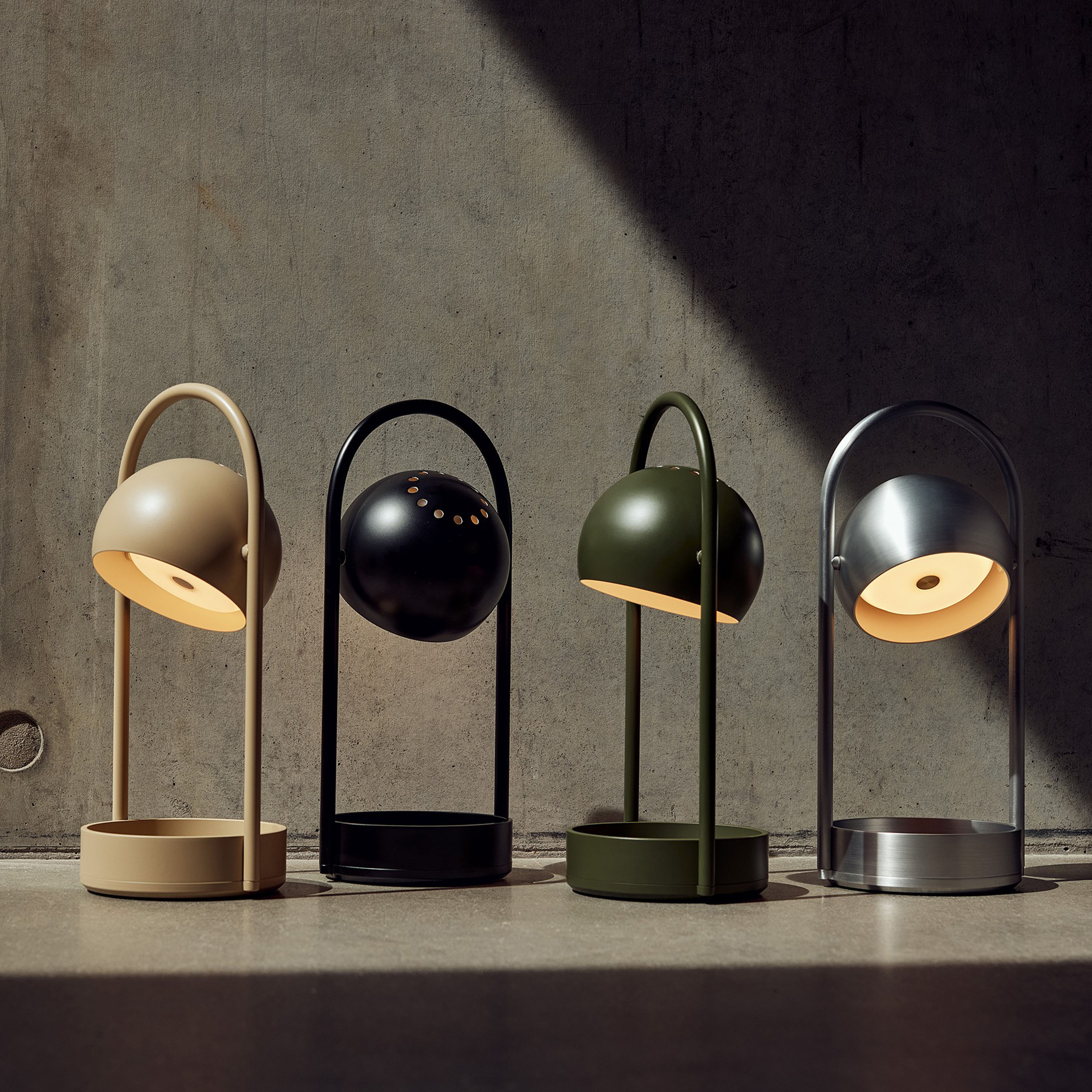 Frandsen Ball Portabel Bordslampa Sand Grey 32cm