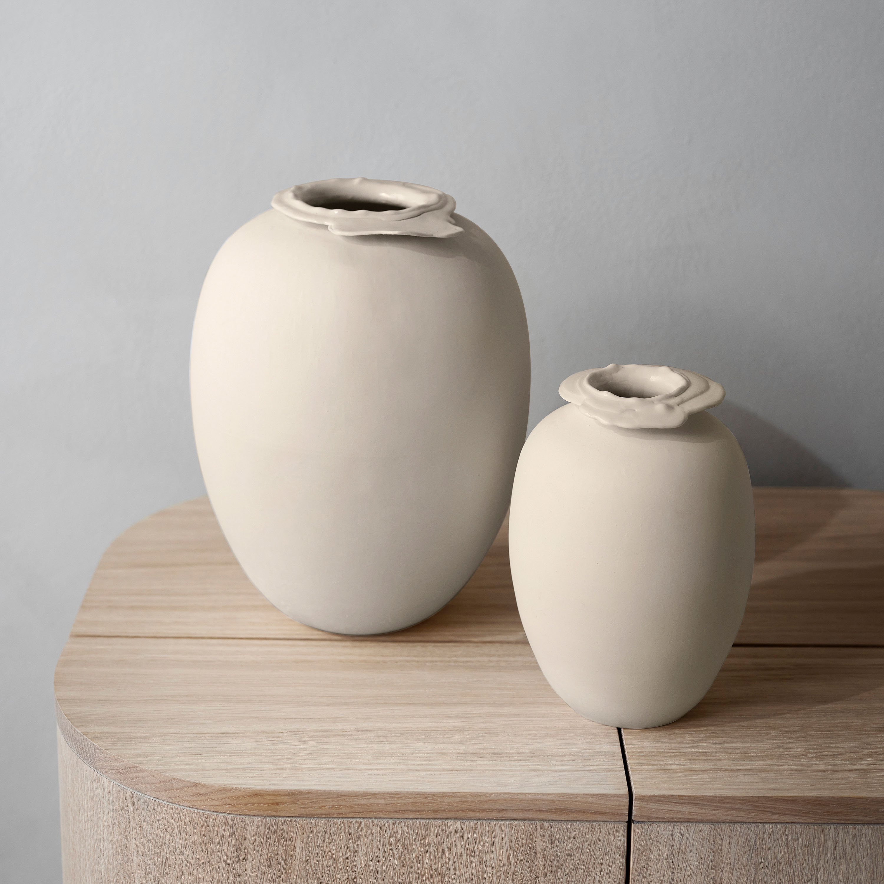 Northern Brim Vase Beige 18cm