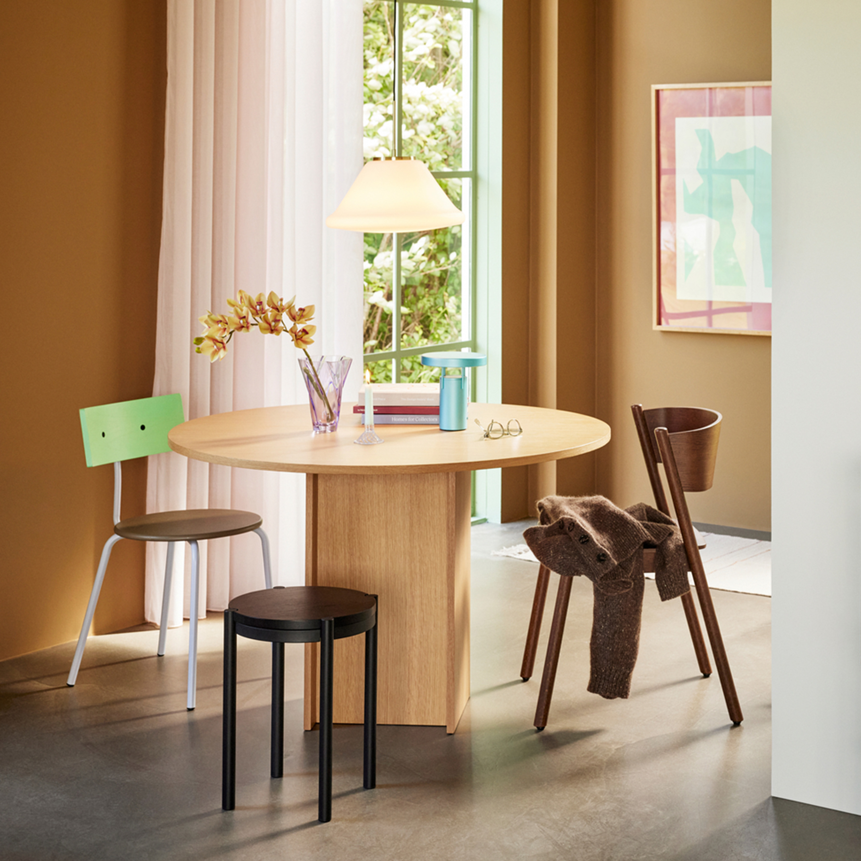 Hübsch Muse Riippuvalaisin Triangular White Ø40