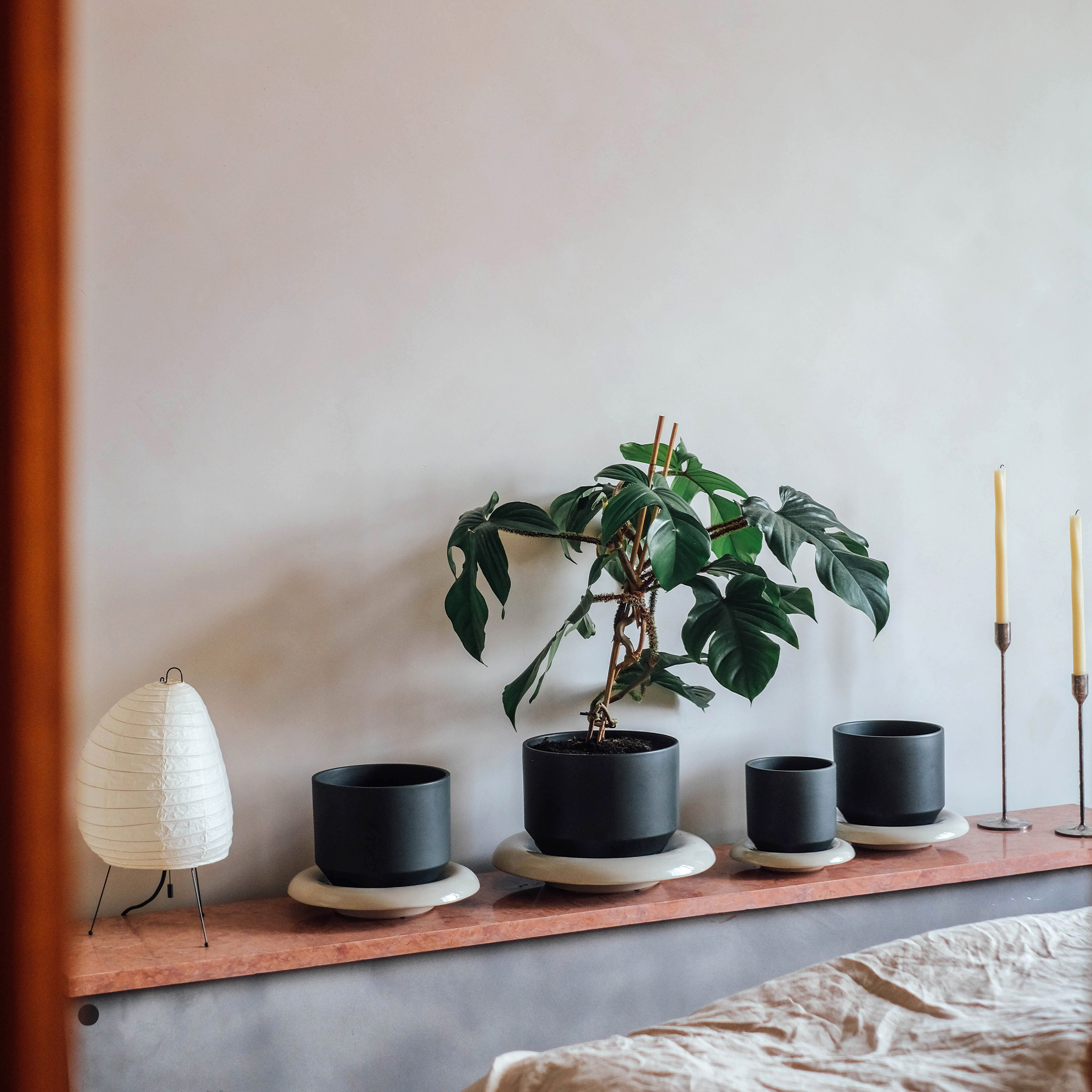 Bergs Potter Lily Topf glasiert Forest Night Ø21