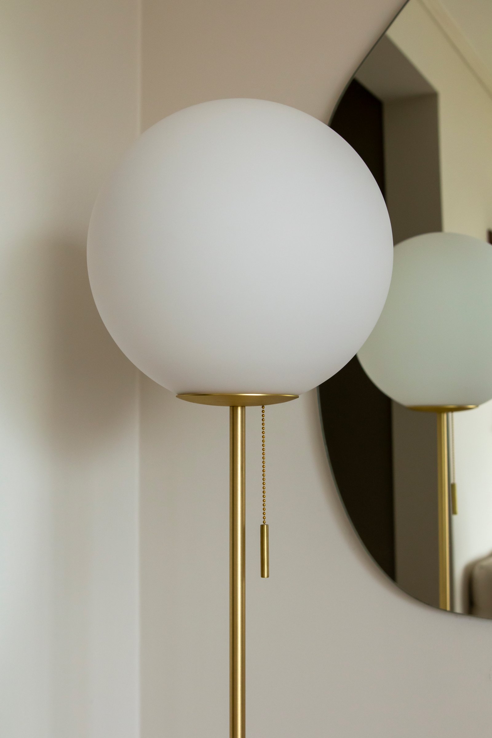 Globen Lighting Torrano Gulvlampe Beige/Hvit