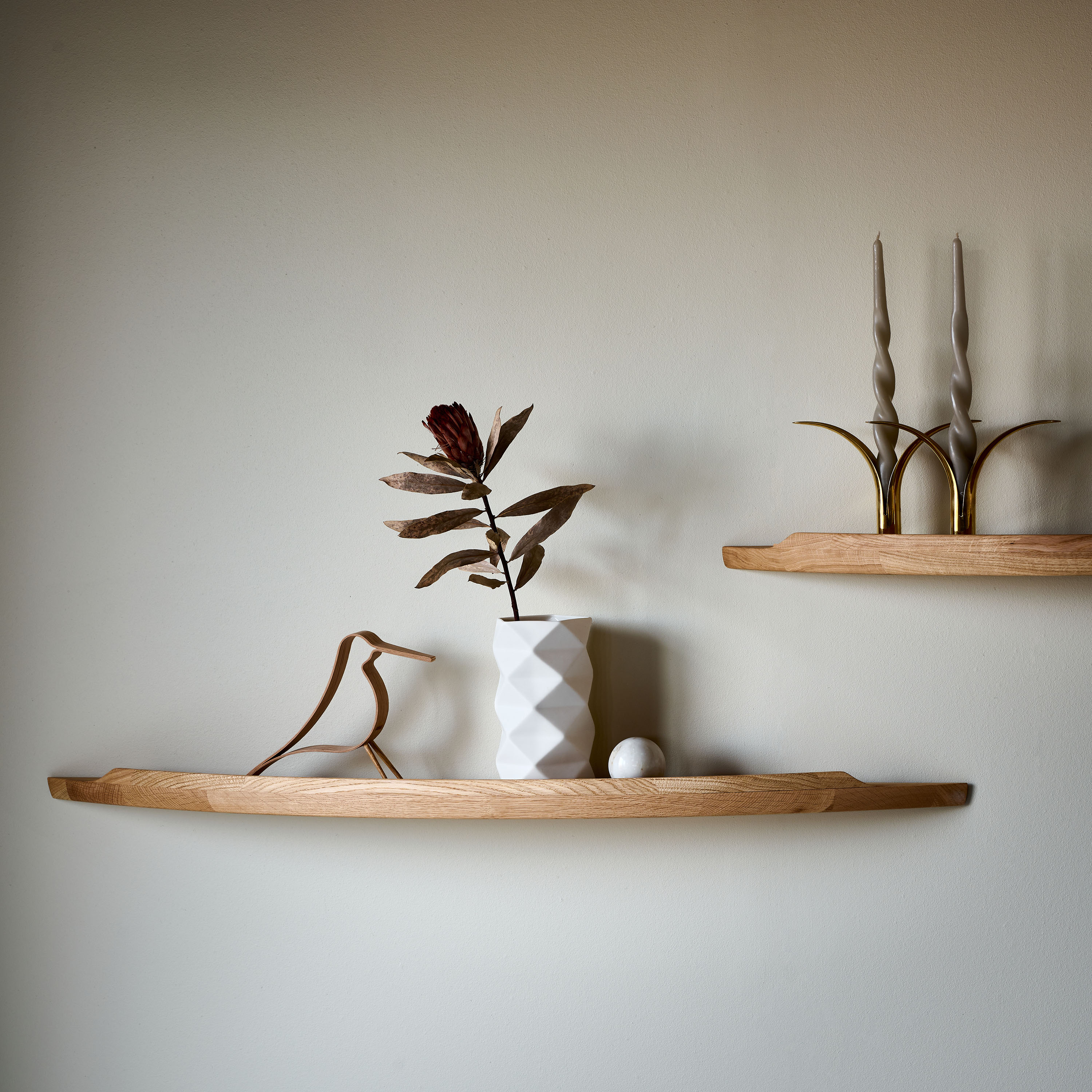 Aakjaer Furniture Arcus Vegghylle Naturo ljet Eik Stor